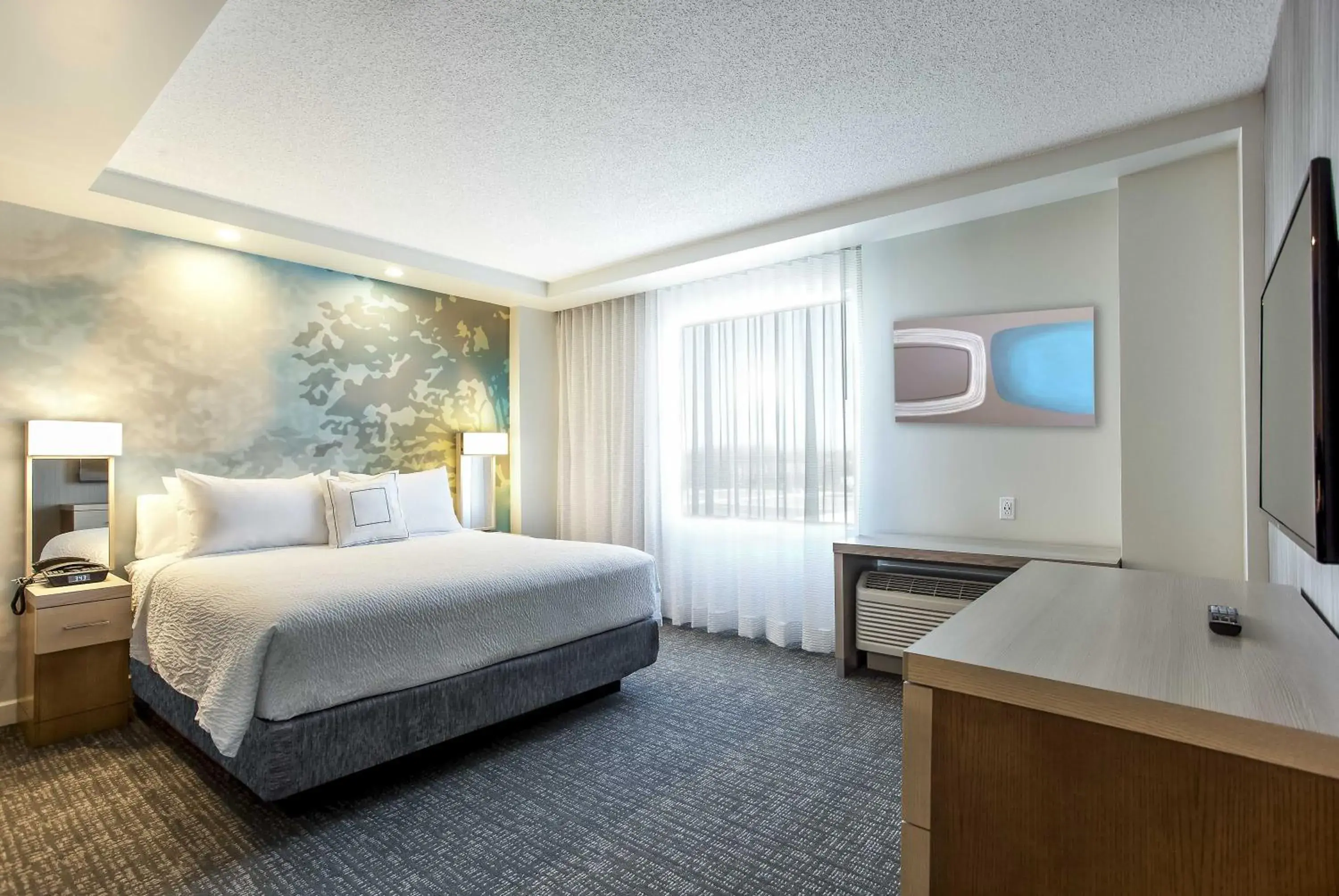 King Suite in Courtyard by Marriott Montreal West Island/Baie D’Urfe King Suite in Courtyard by Marriott Montreal West Island/Baie D’Urfe