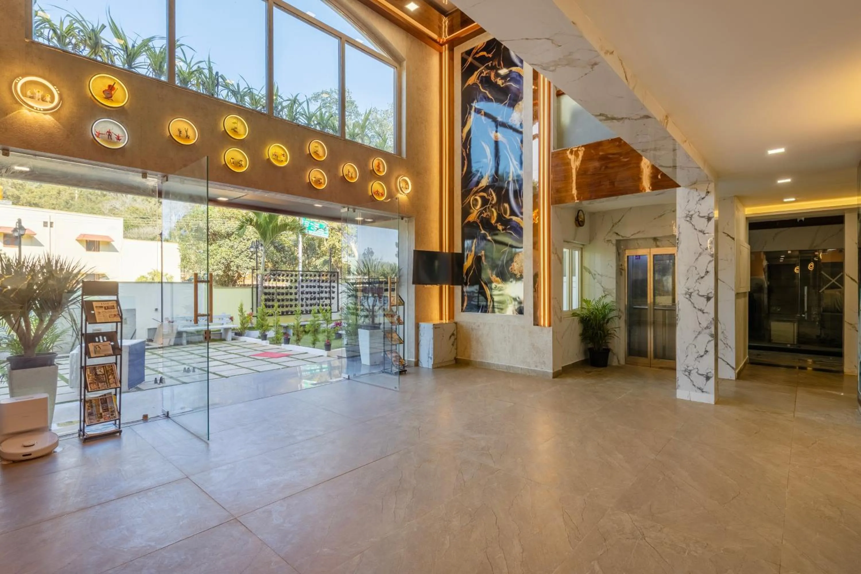 Lobby or reception in Treebo Premium Emerald Dove