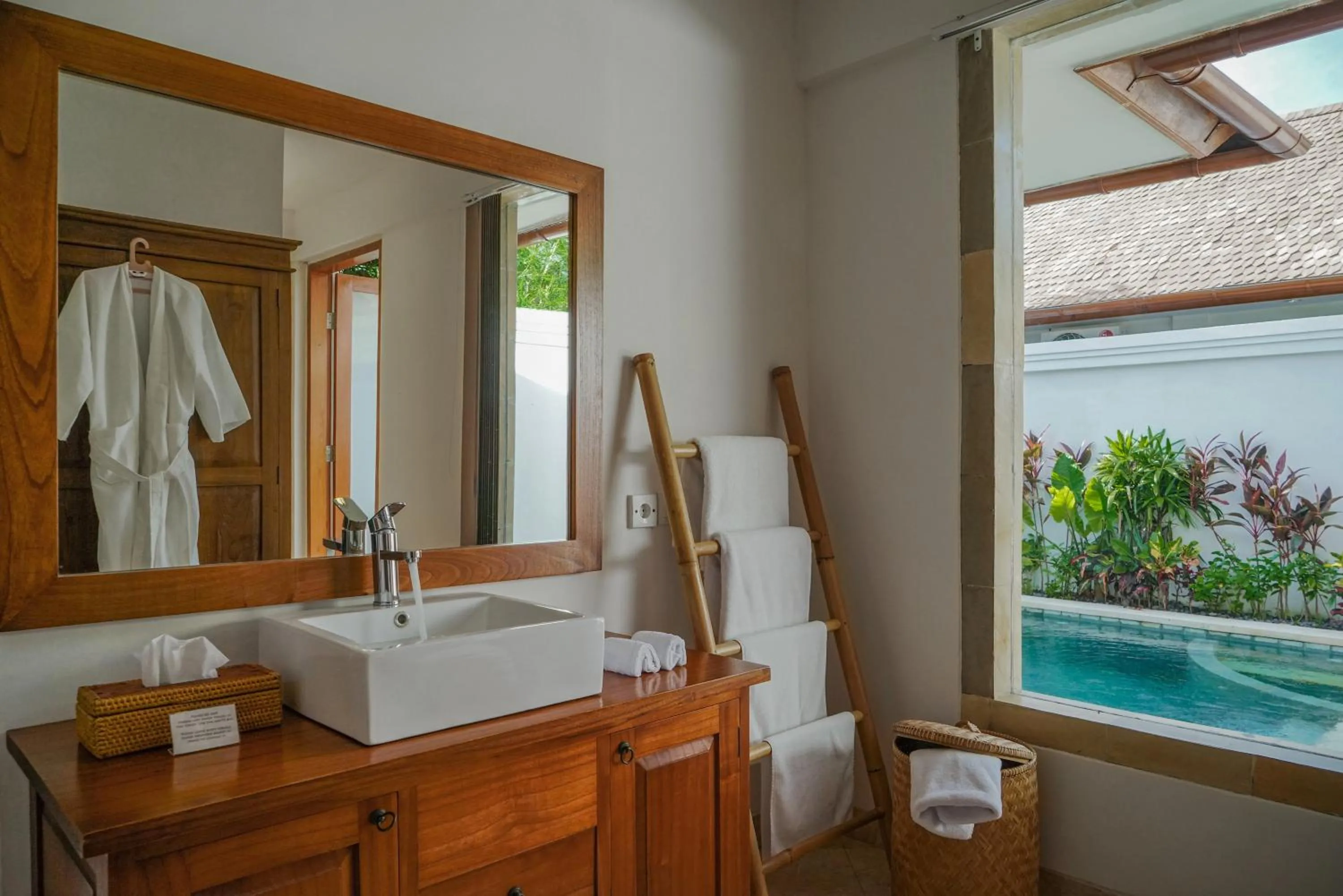 Toilet in Two Lizards Beach Villas
