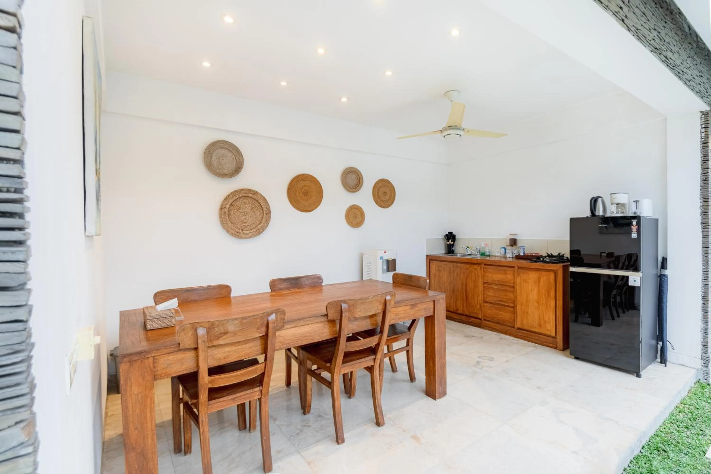 Kitchen or kitchenette in Two Lizards Beach Villas