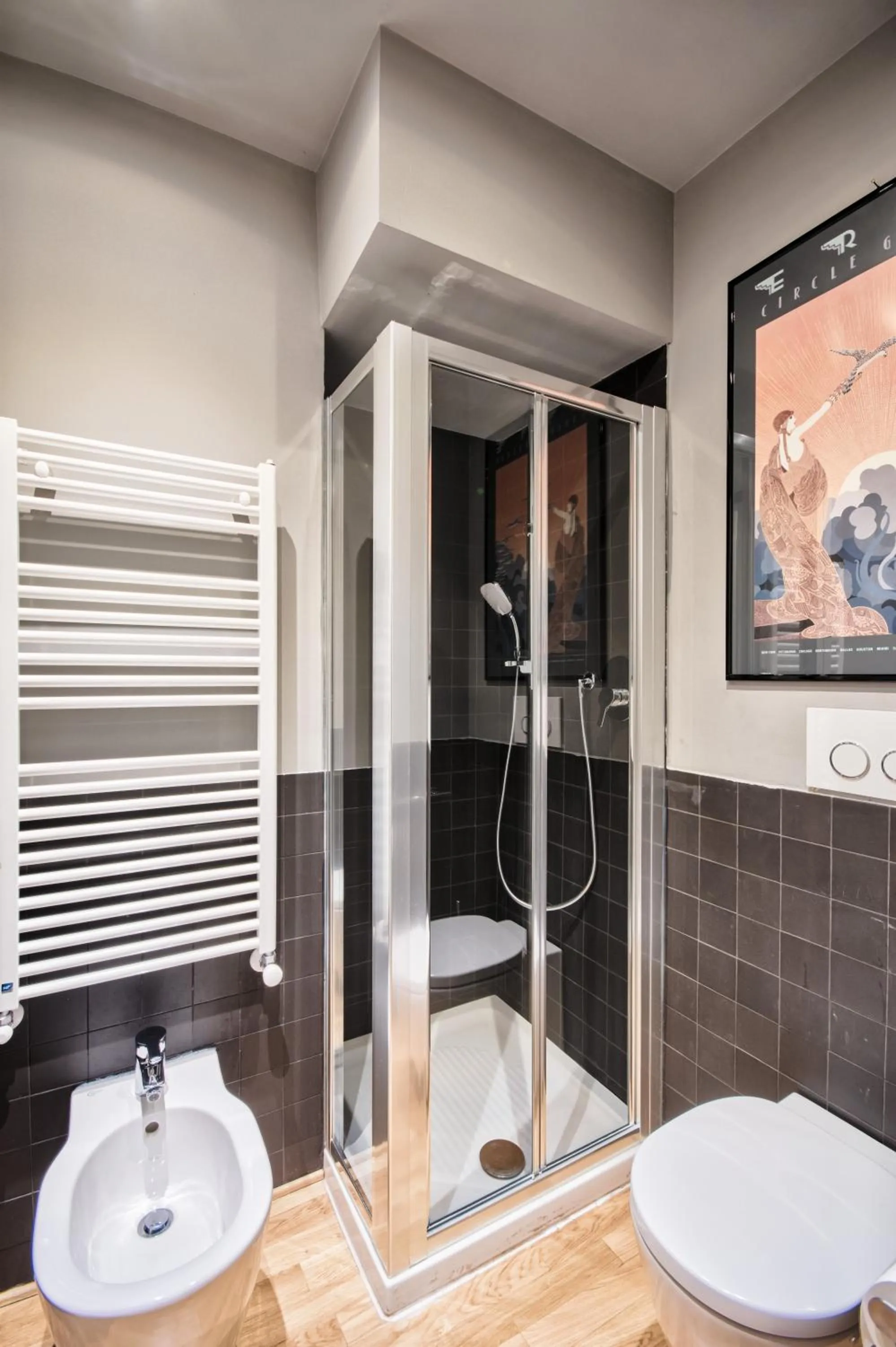 Shower in Porta Palace Apartments