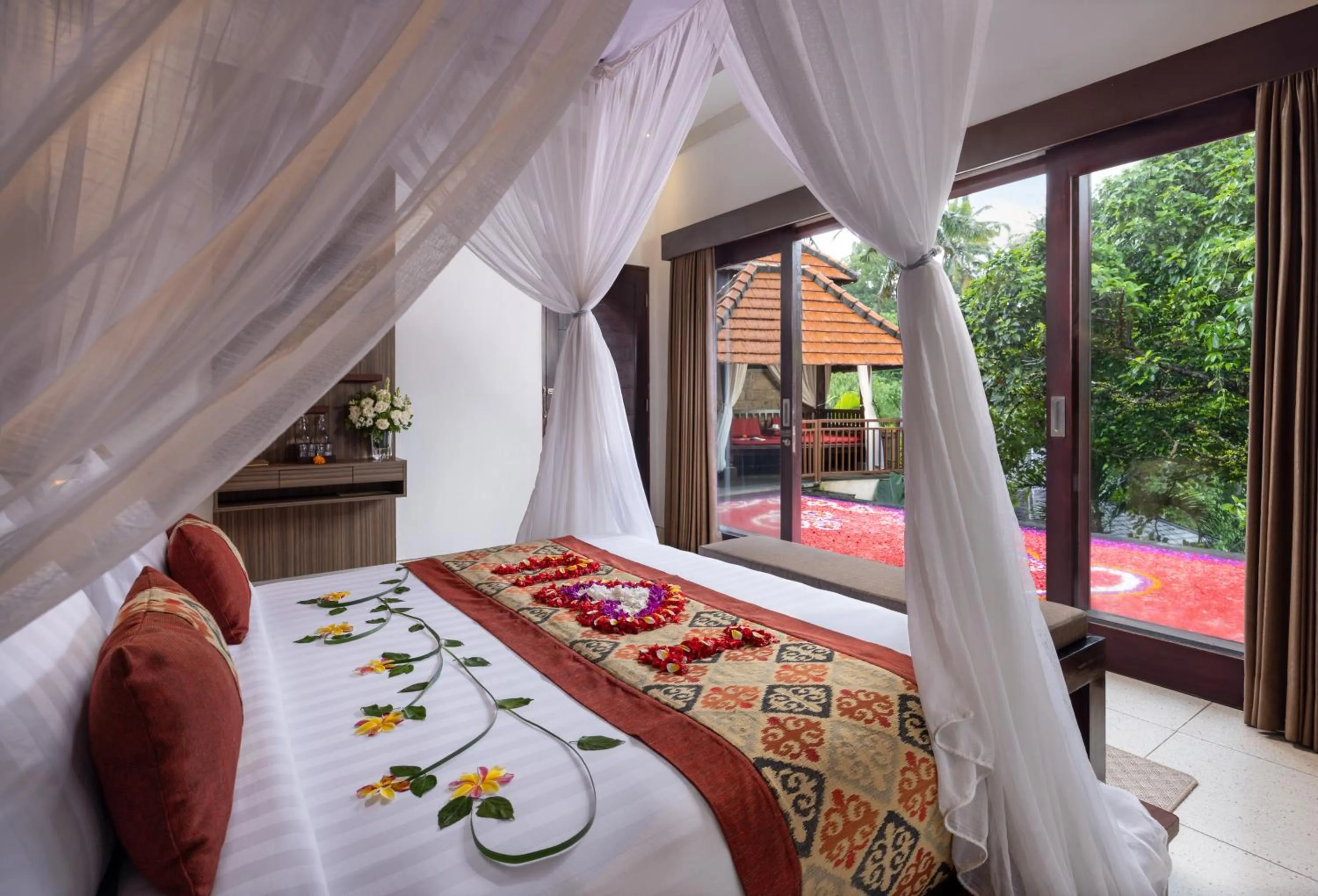 Bed in Griya Shanti Villas & Spa