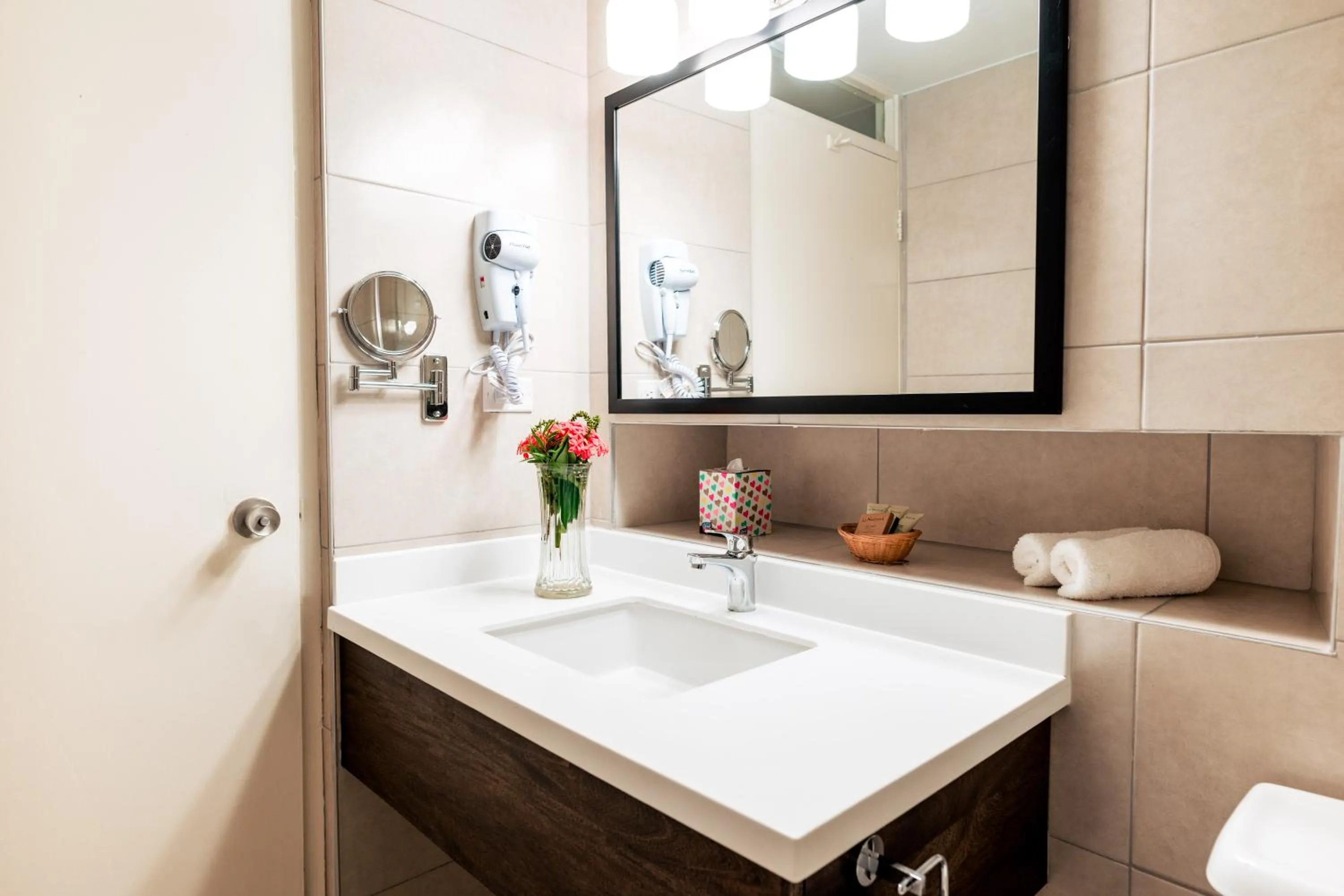 Bathroom in Mount Irvine Bay Resort