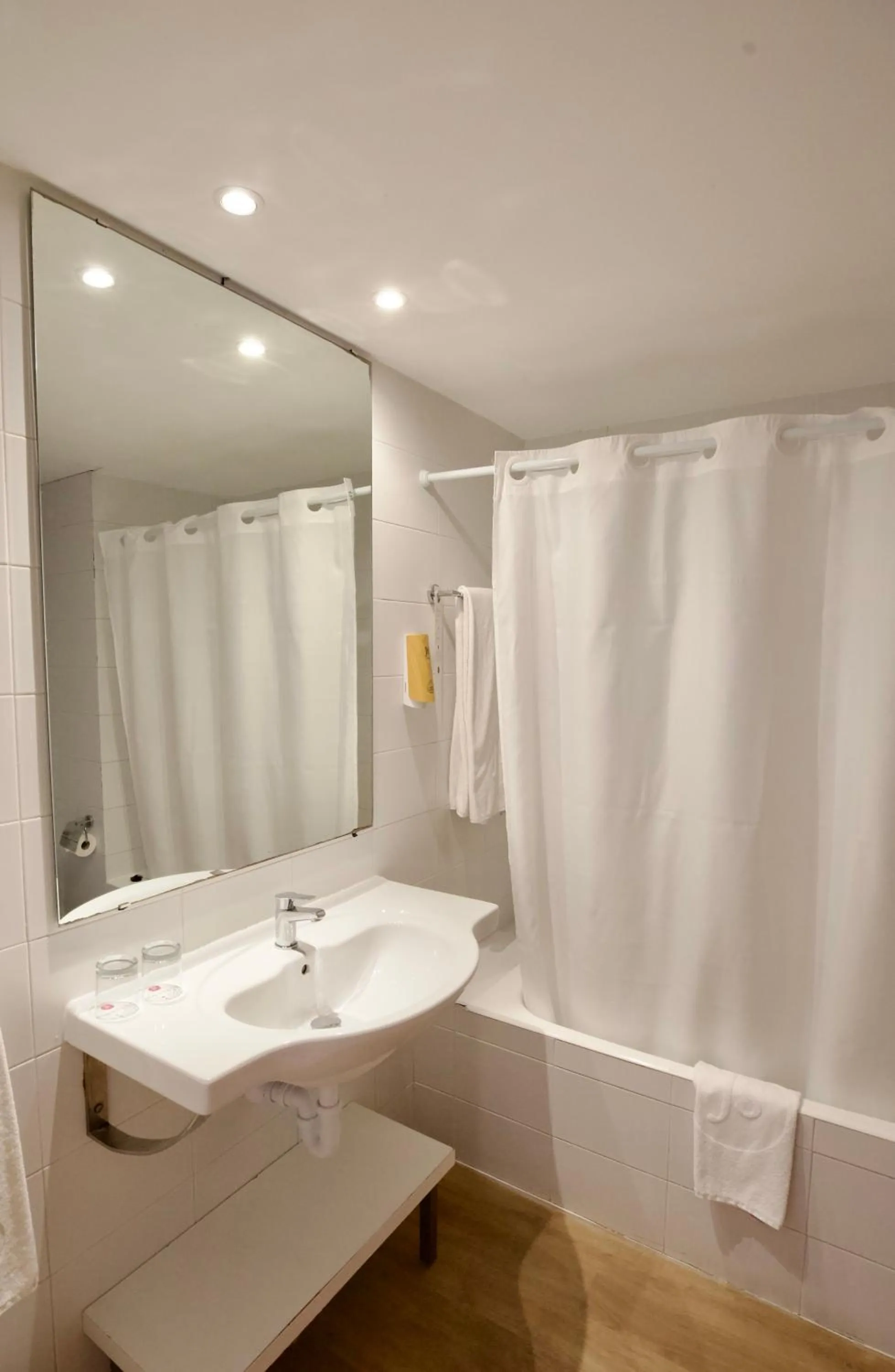 Bathroom in JS Sol de Can Picafort - Adults Only