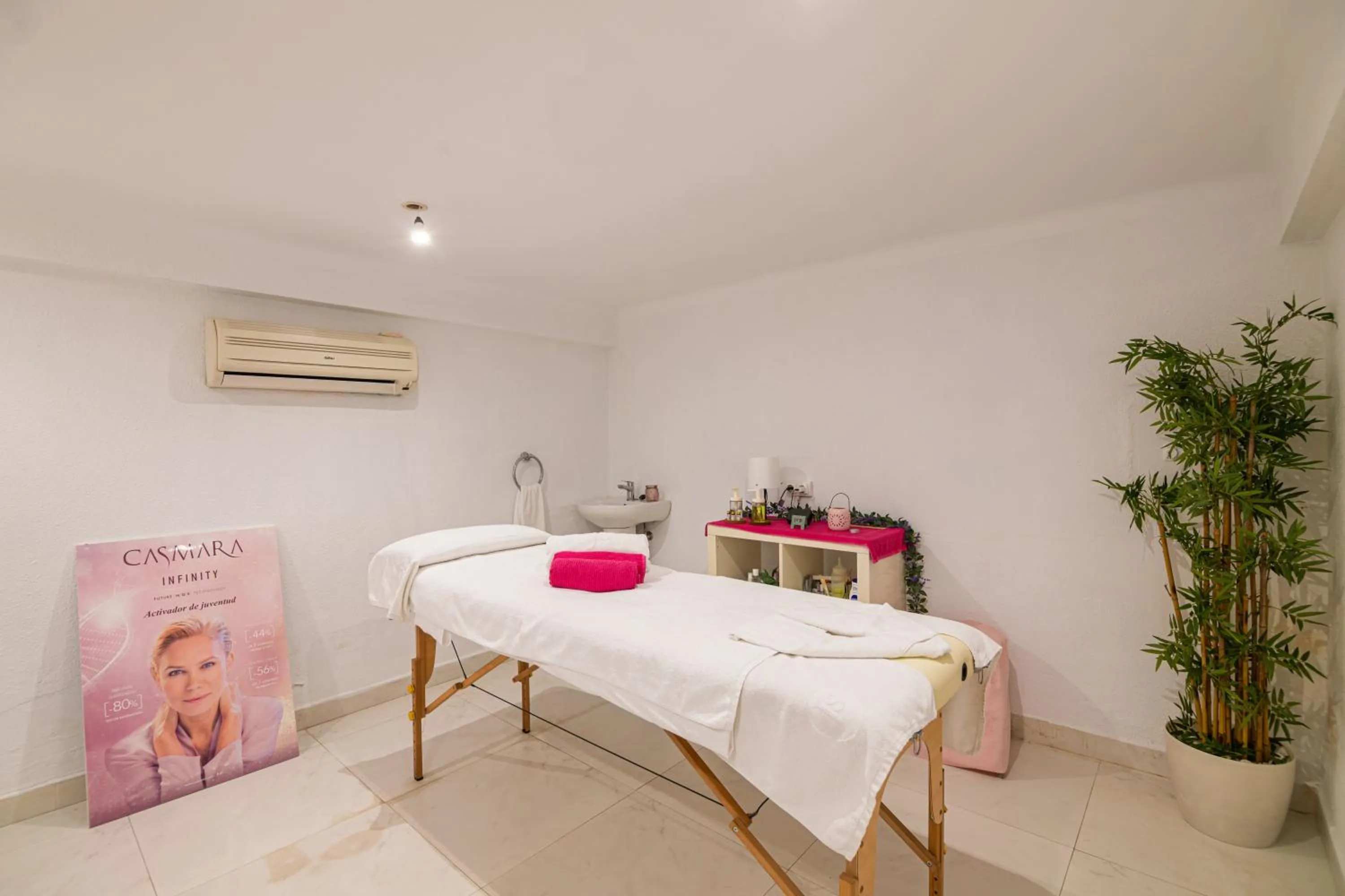 Massage in JS Sol de Can Picafort - Adults Only