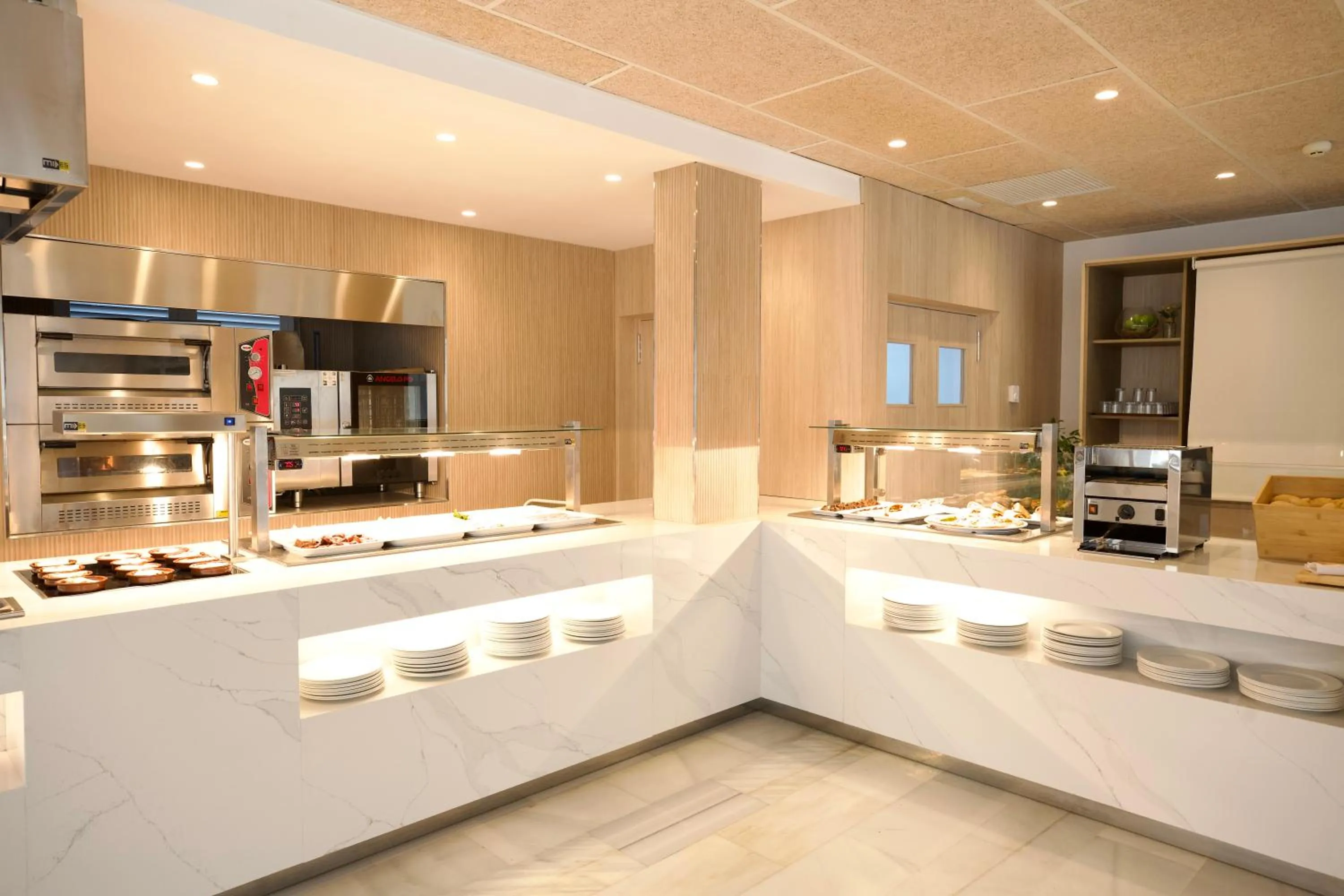 Restaurant/places to eat in JS Sol de Can Picafort - Adults Only