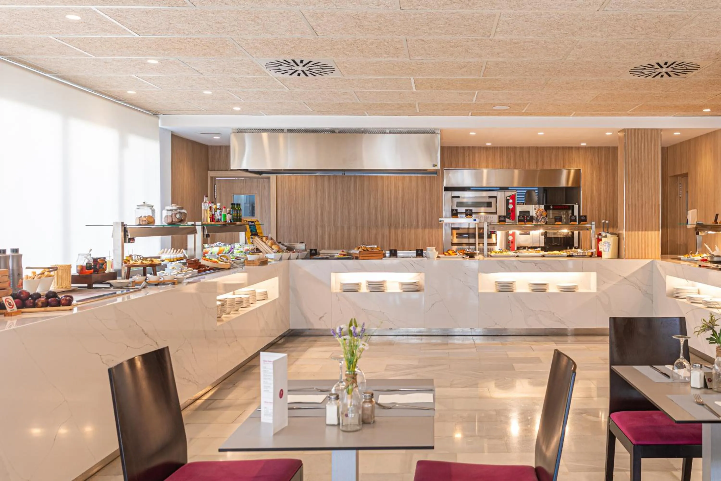 Restaurant/places to eat in JS Sol de Can Picafort - Adults Only