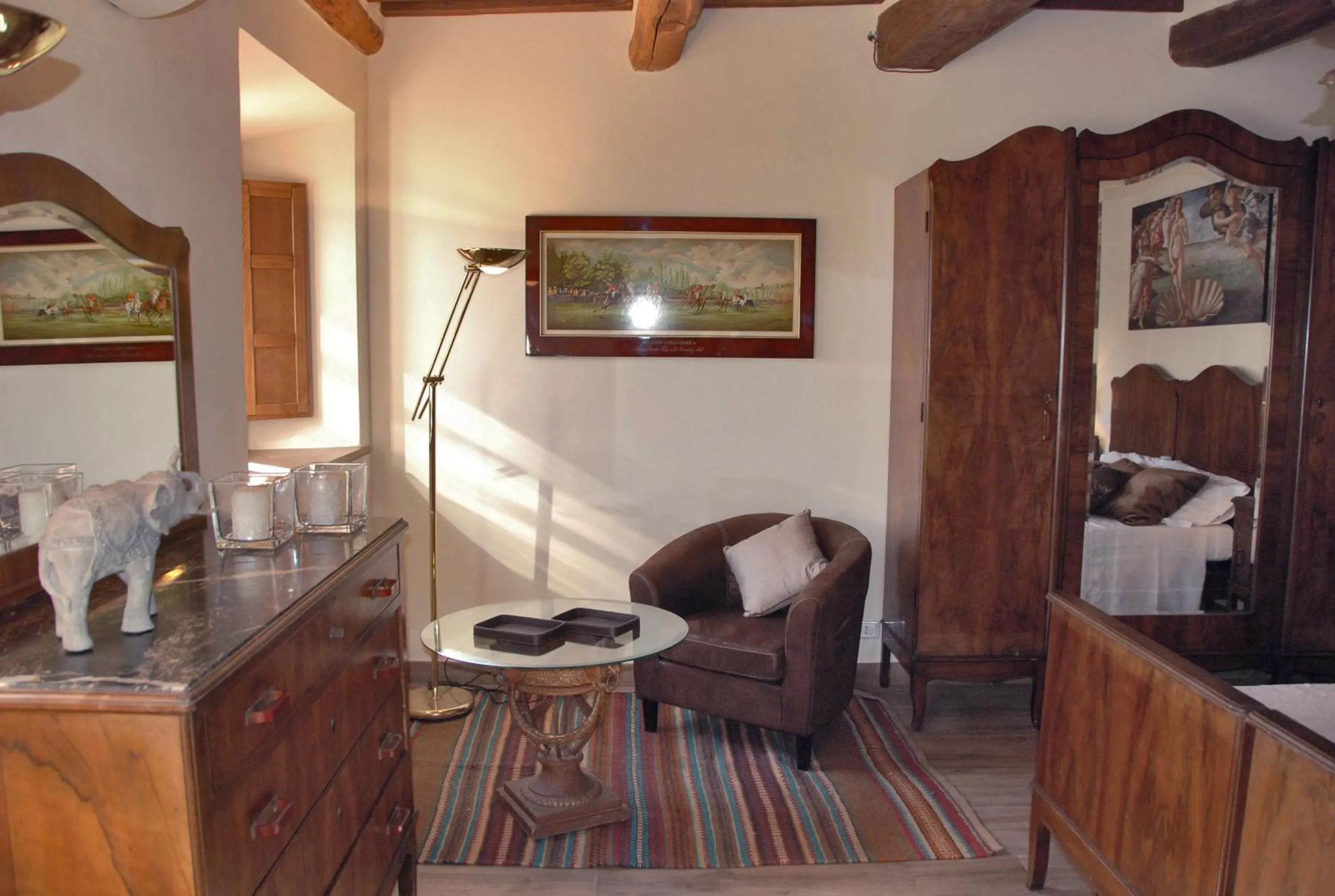 Decorative detail in Casale Olea