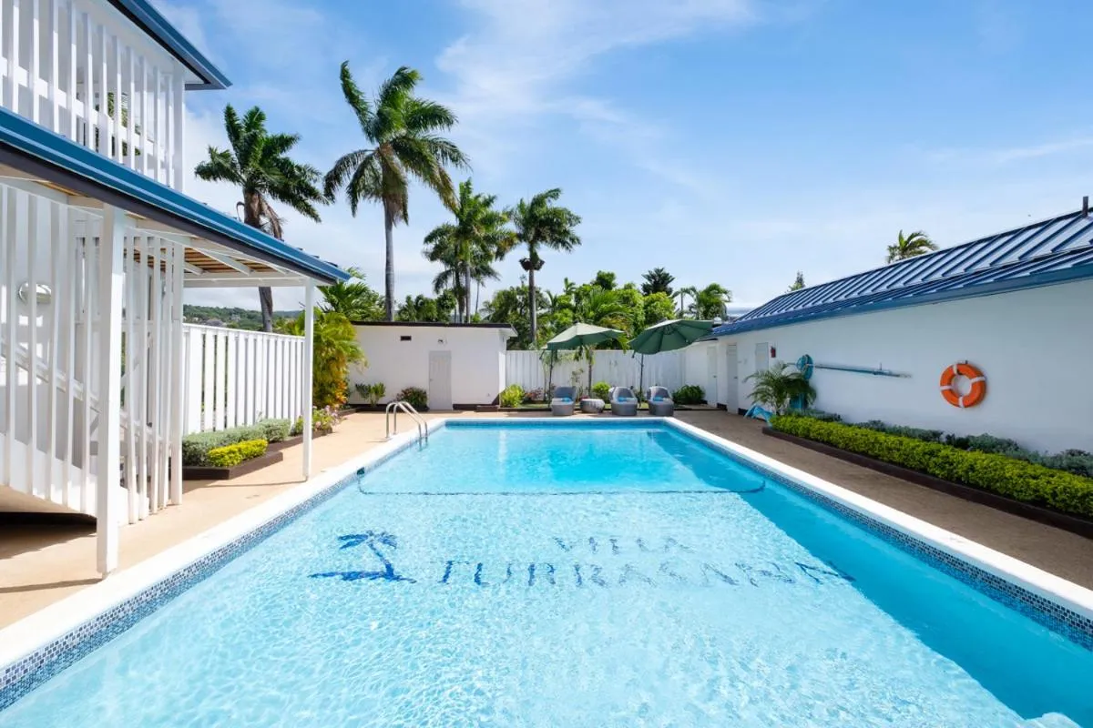 Swimming pool in Villa Turrasann