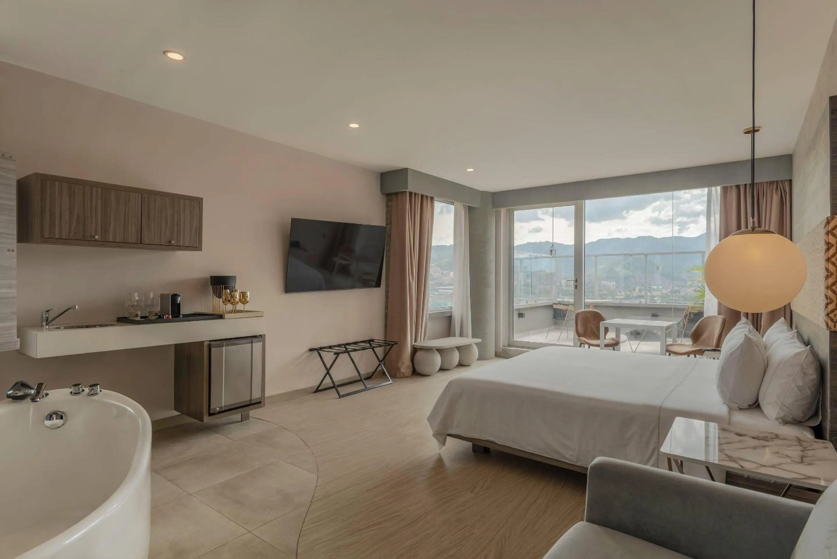 Bedroom, Bed in V Grand Hotel, a member of Radisson Individuals