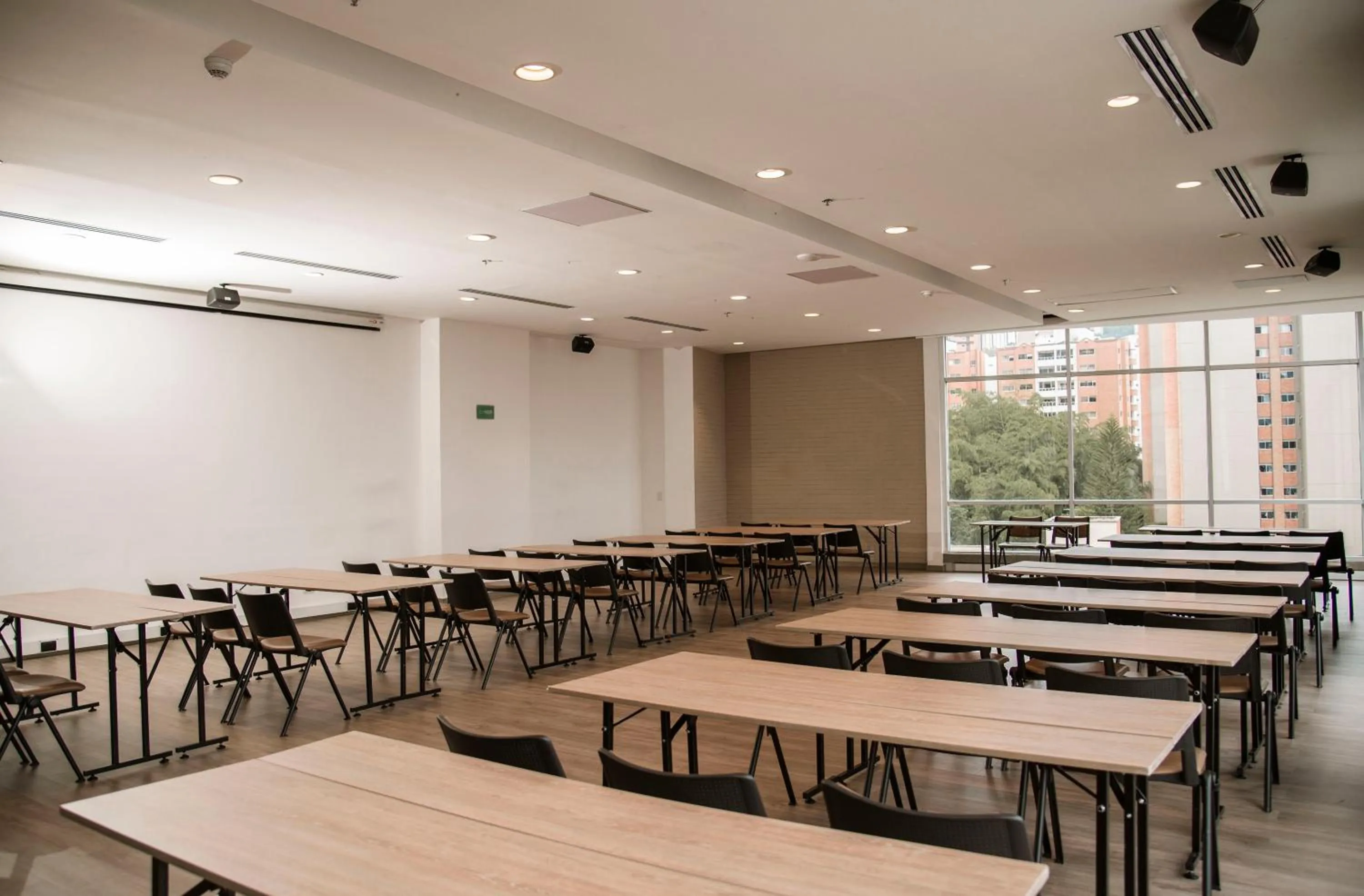 Meeting/conference room in Viaggio Medellín Grand Select