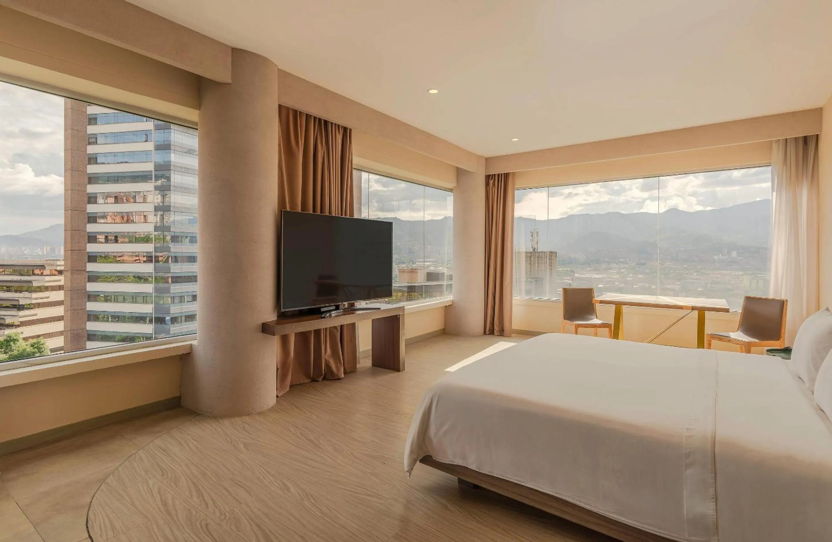 Bedroom, Bed in V Grand Hotel, a member of Radisson Individuals
