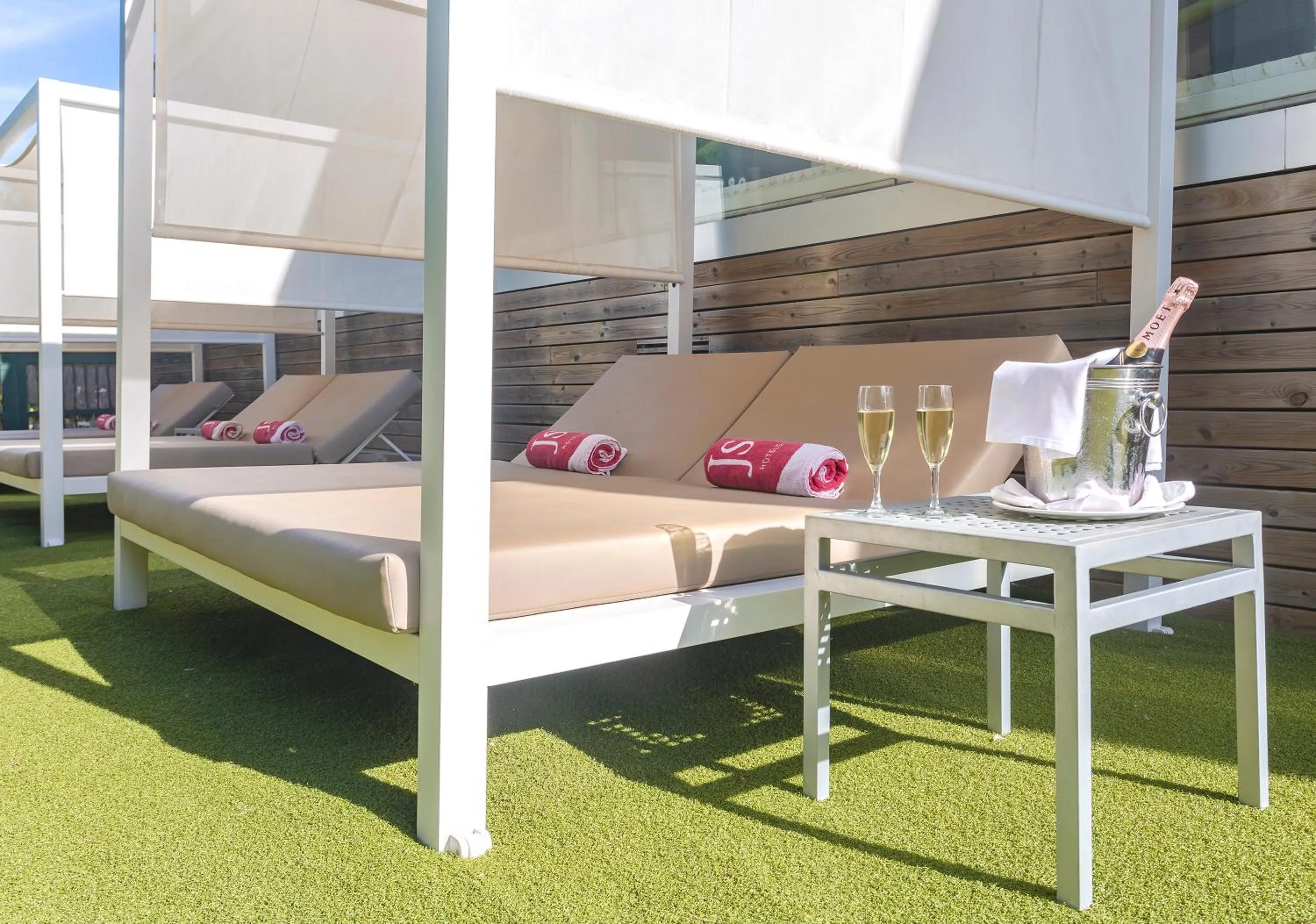 Alcoholic drinks in JS Alcudi-Mar