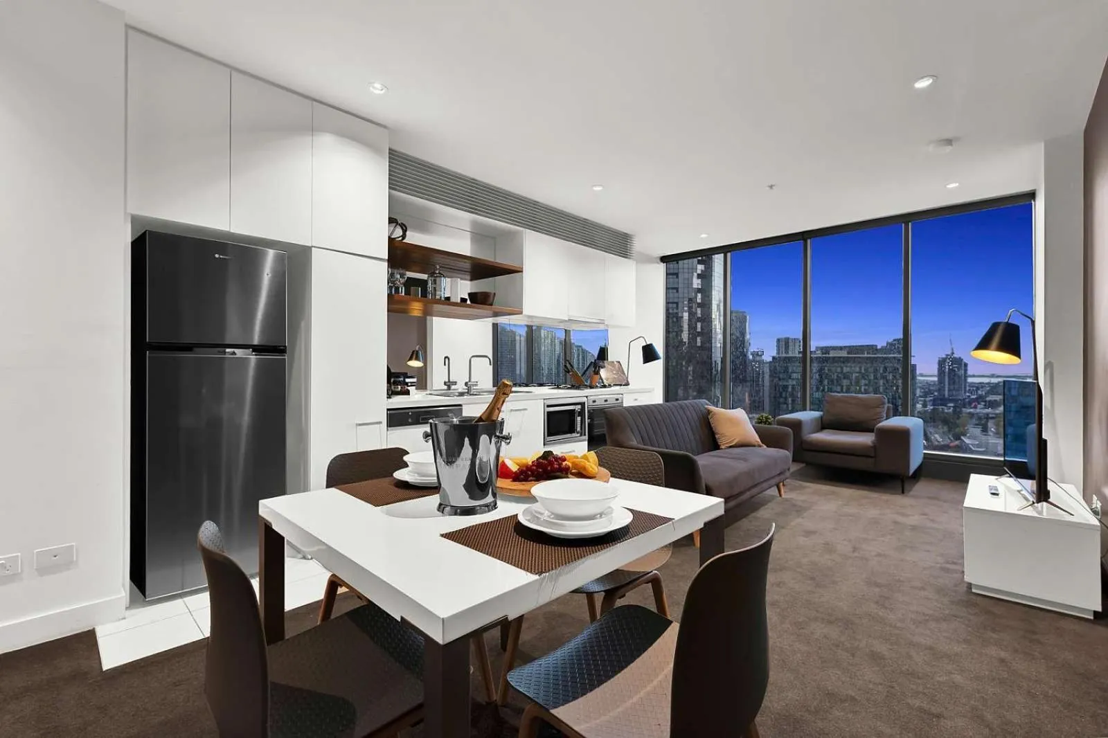 Dining area in Corporate Keys - Freshwater Place