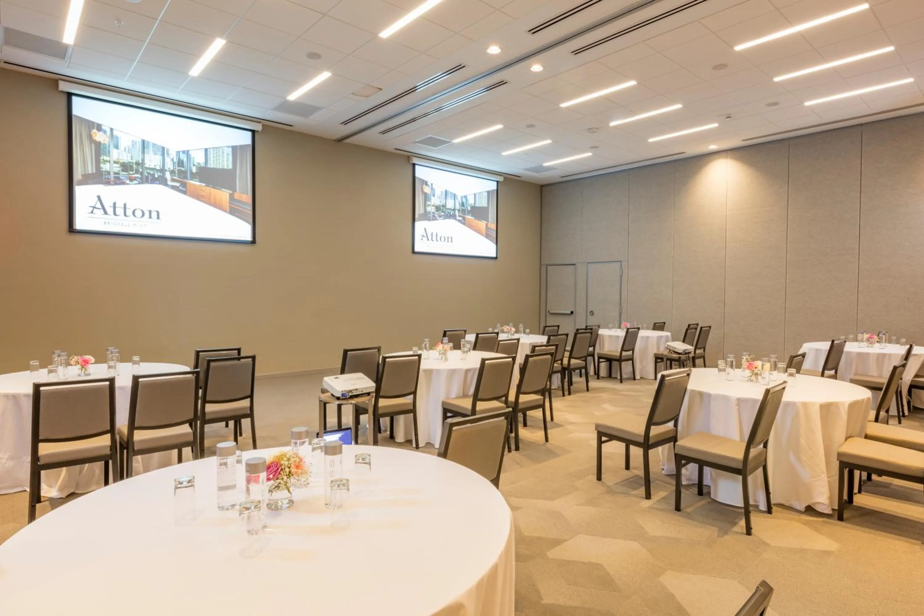 Business facilities in Novotel Miami Brickell