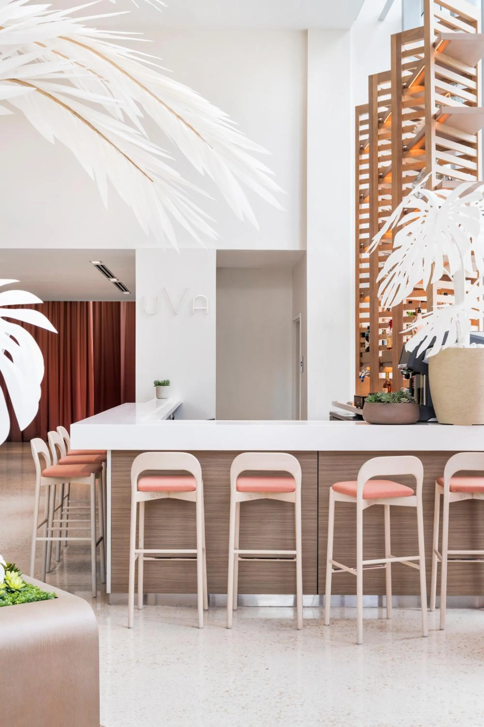 Restaurant/places to eat in Novotel Miami Brickell