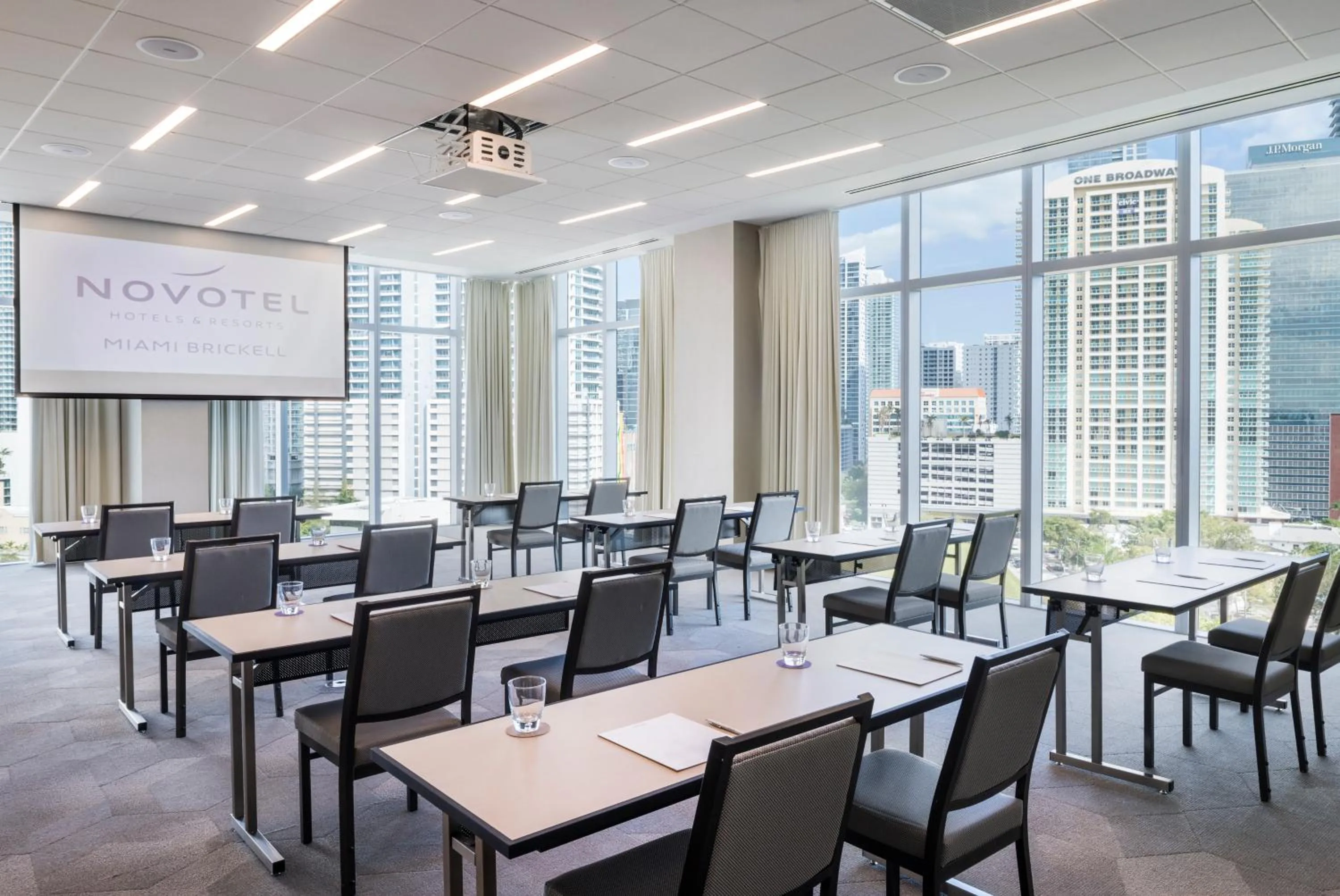 Property building in Novotel Miami Brickell