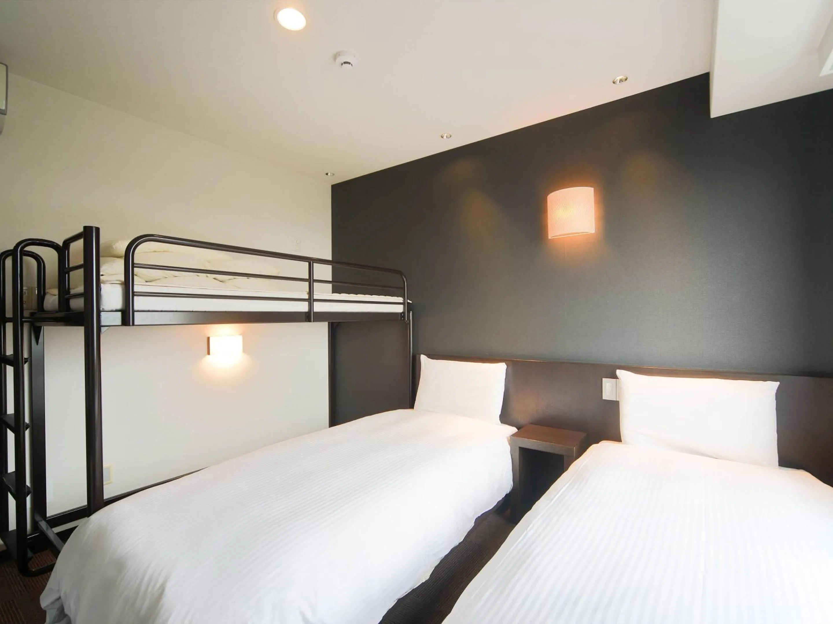 Bedroom, Bed in Comfort Inn Kagoshima Taniyama