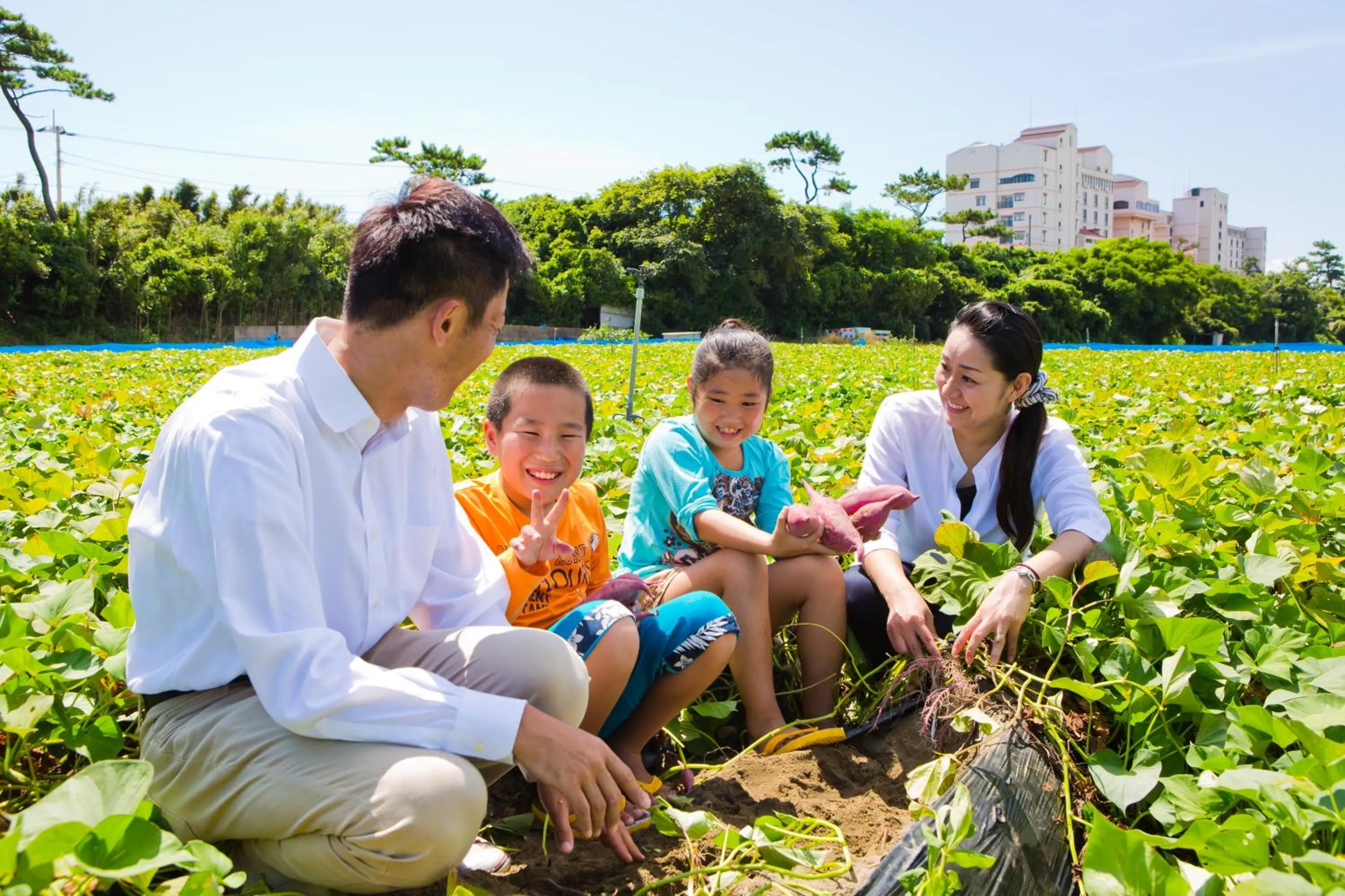 Entertainment in AoAwo Naruto Resort