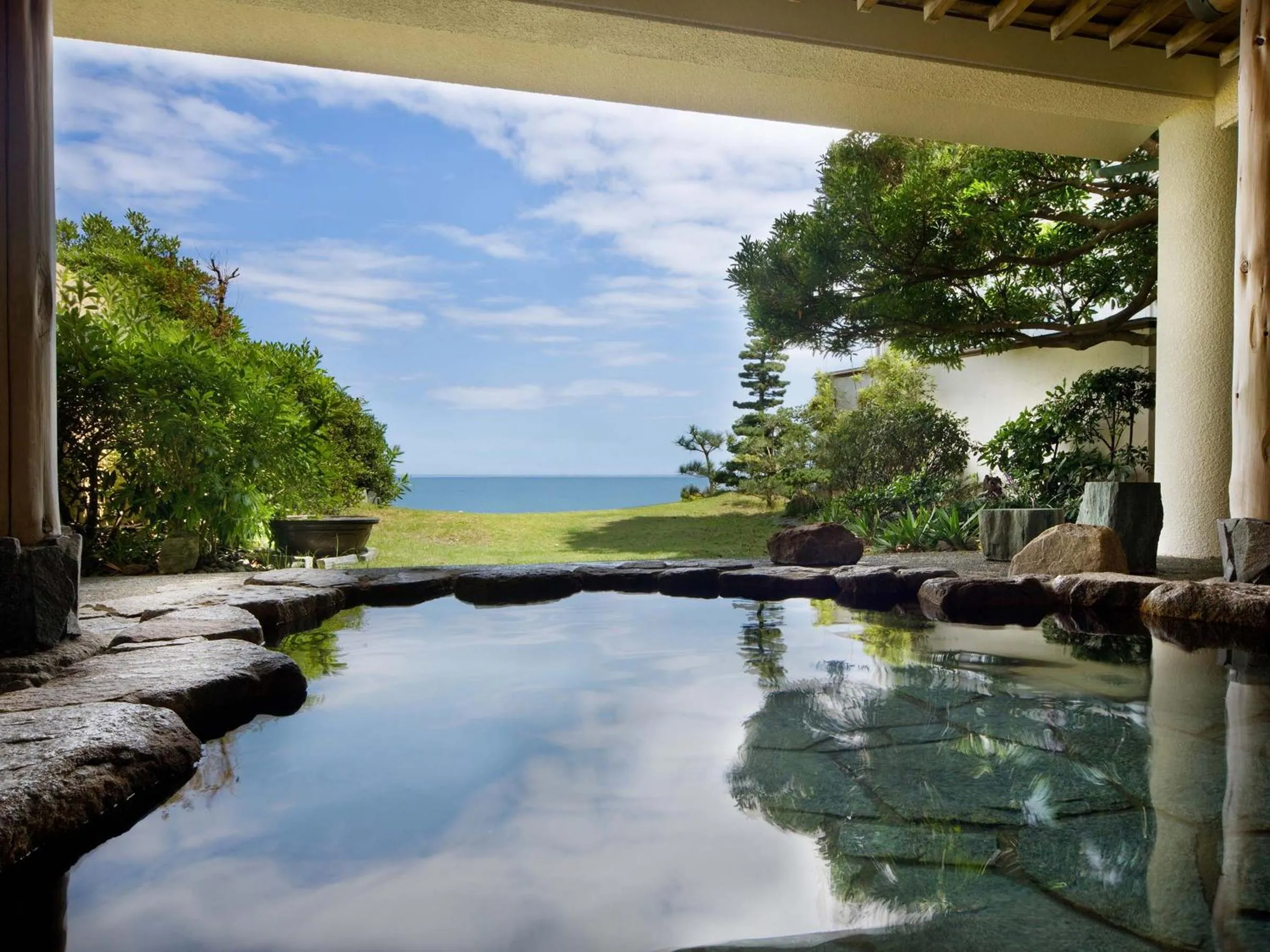 Open Air Bath in AoAwo Naruto Resort