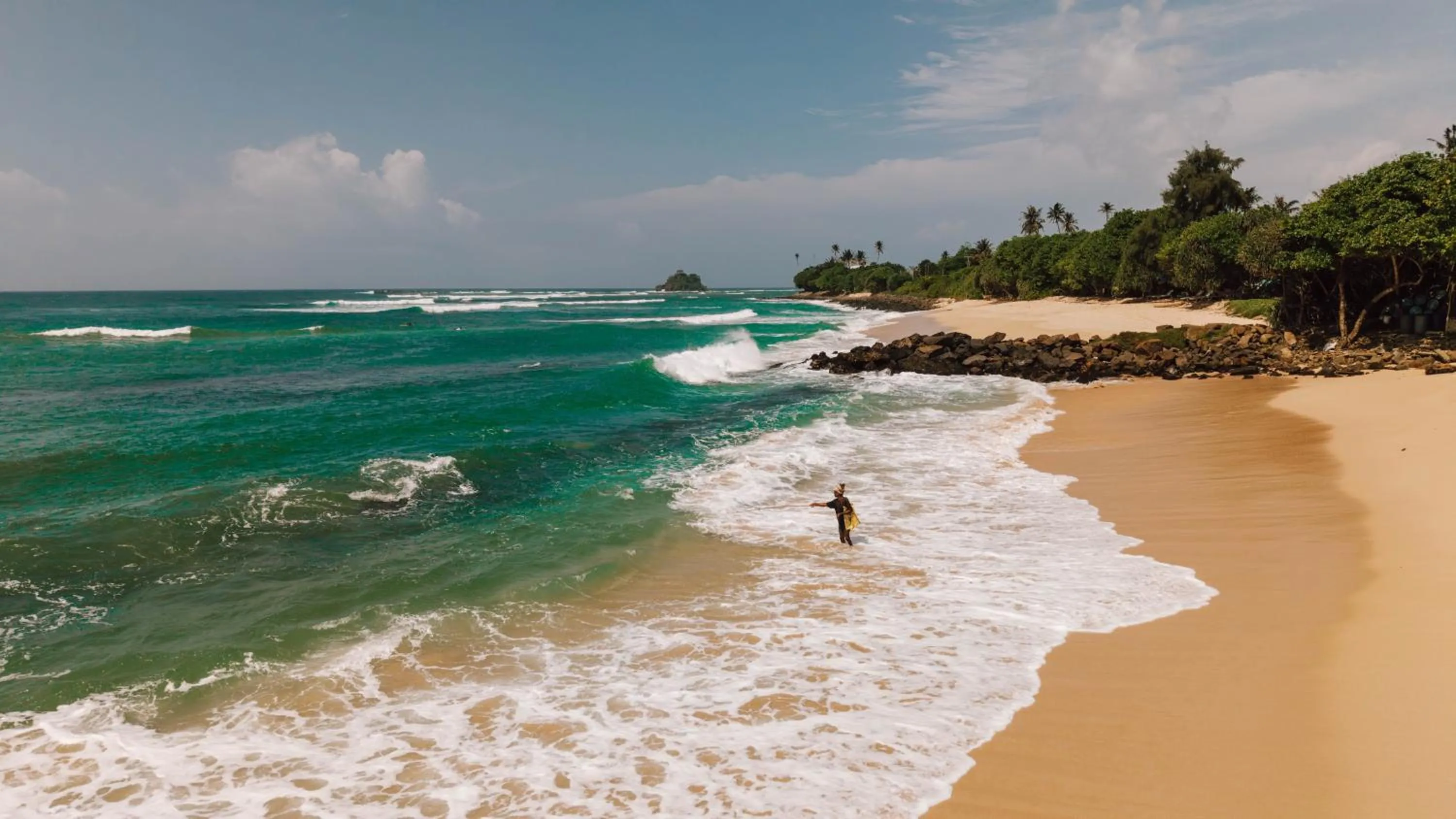 Beach in Surfescape Sri Lanka