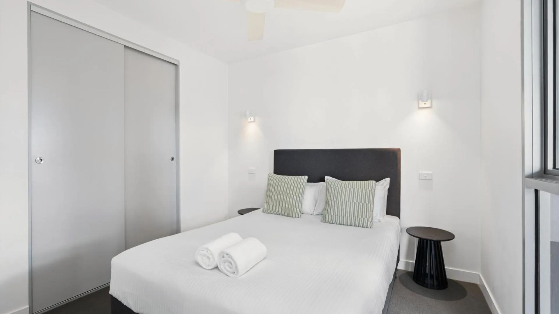 Bedroom, Bed in District Apartments Fitzroy