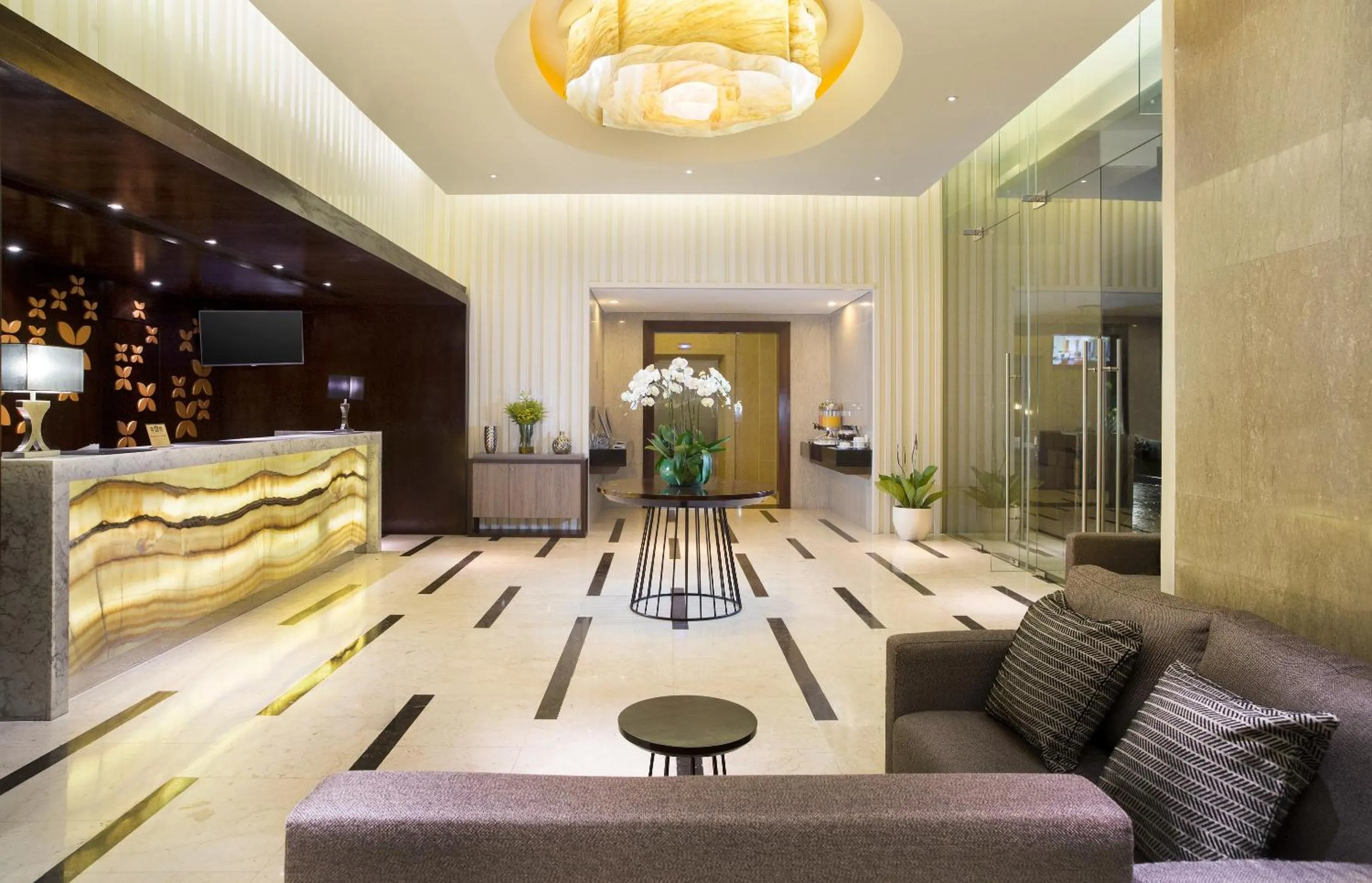 Lobby or reception in Best Western Premier La Grande Bandung