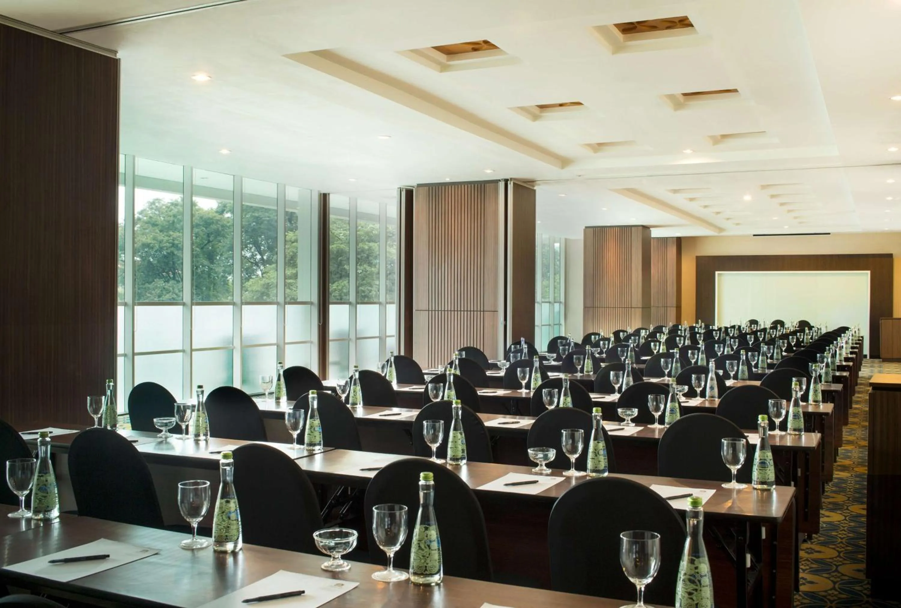 Meeting/conference room in Best Western Premier La Grande Bandung