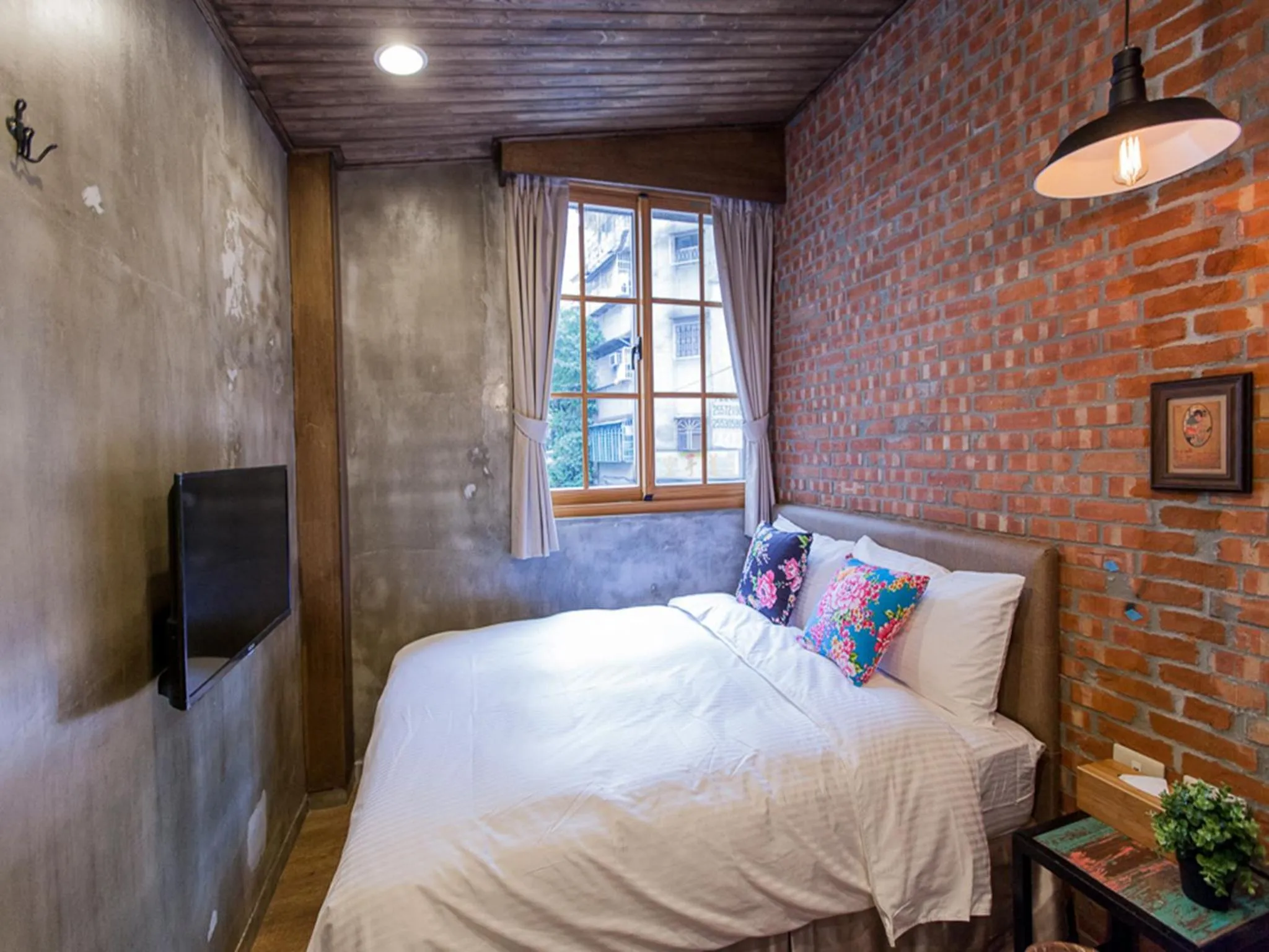 Photo of the whole room, Bed in Jian Shan Hotel