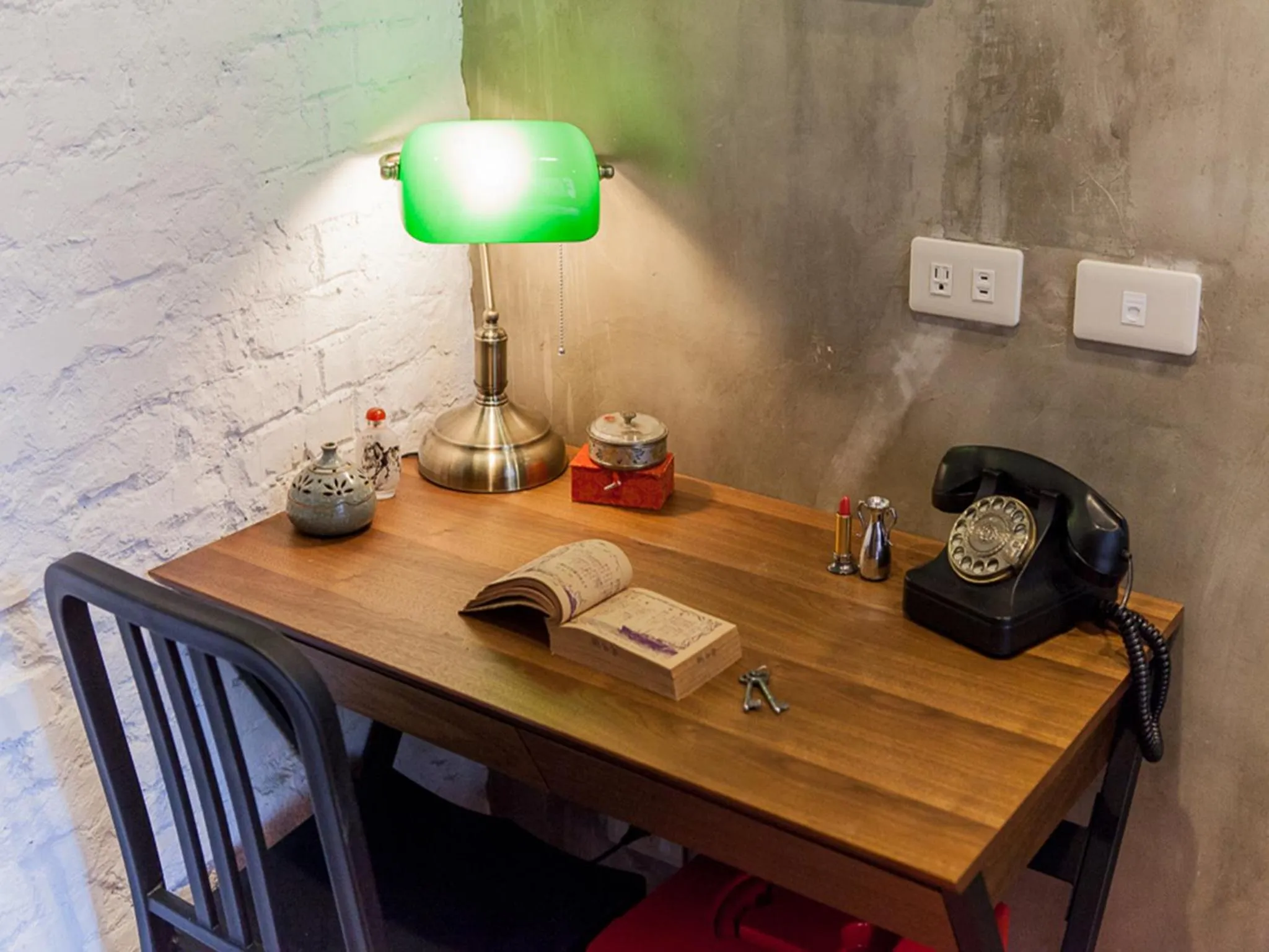 Decorative detail in Jian Shan Hotel