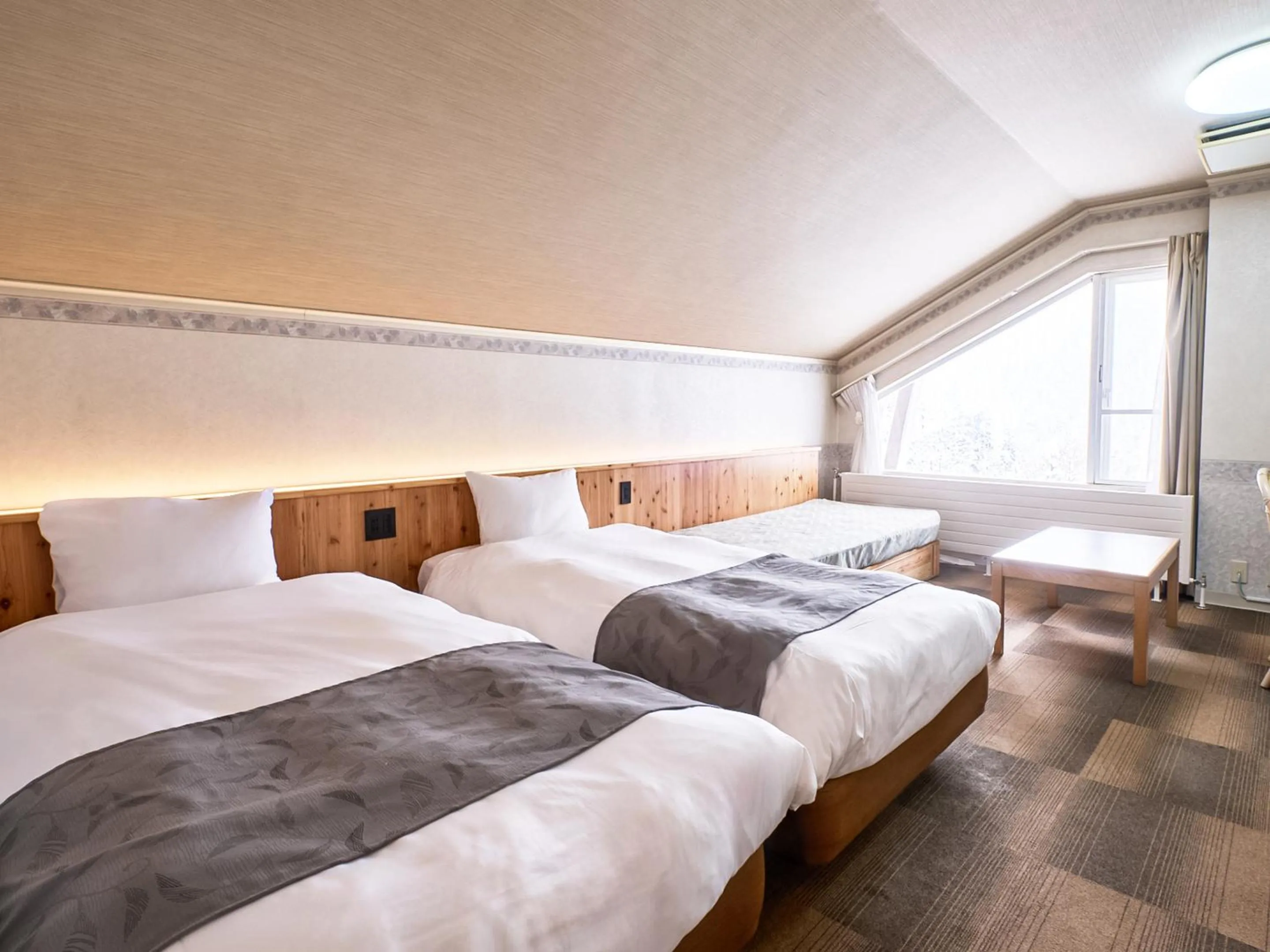 Bed in Hotel Abest Hakuba Resort