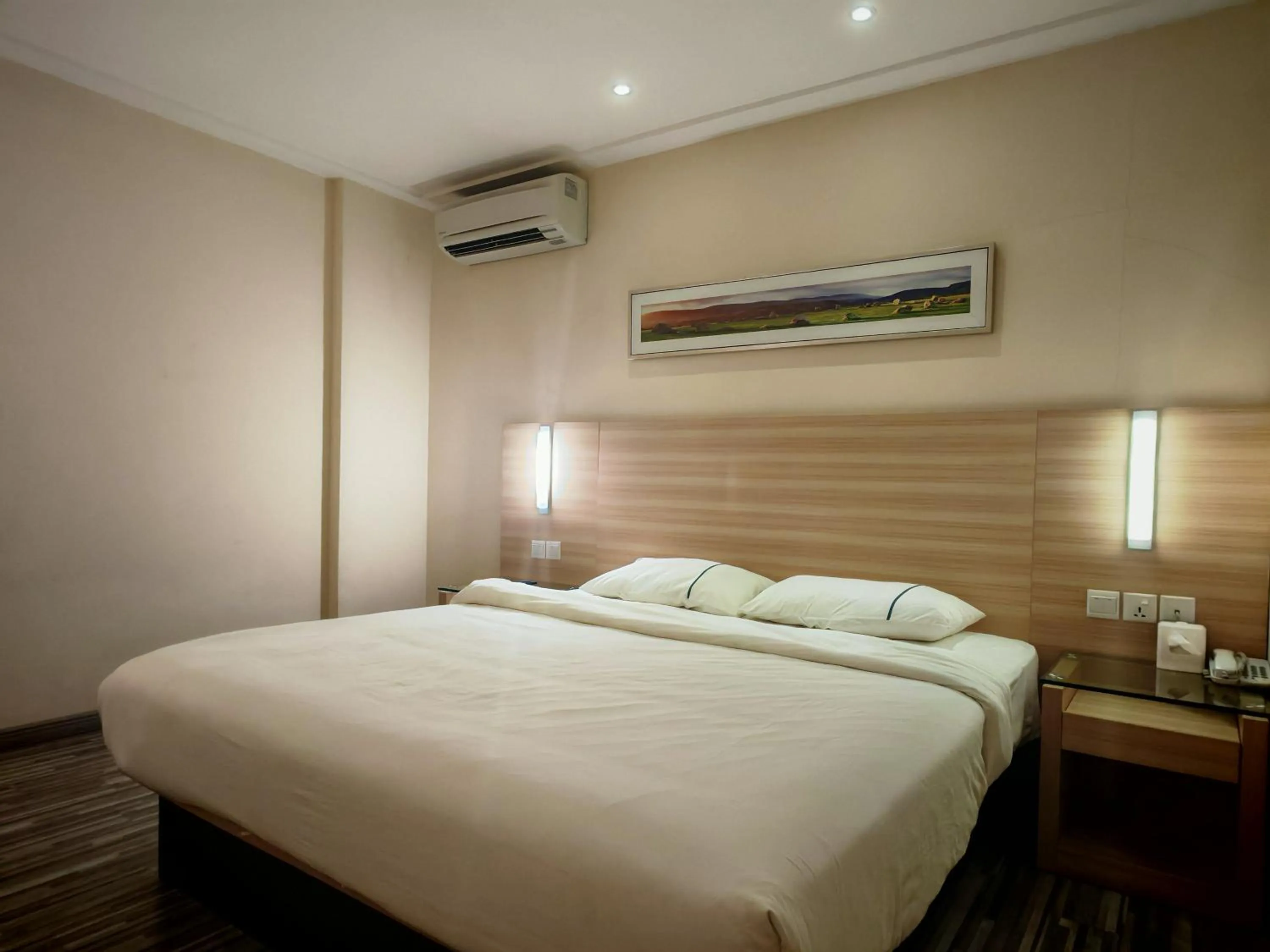 Bed in City Comfort Hotel Kuala Lumpur City Center (Bukit Bintang)