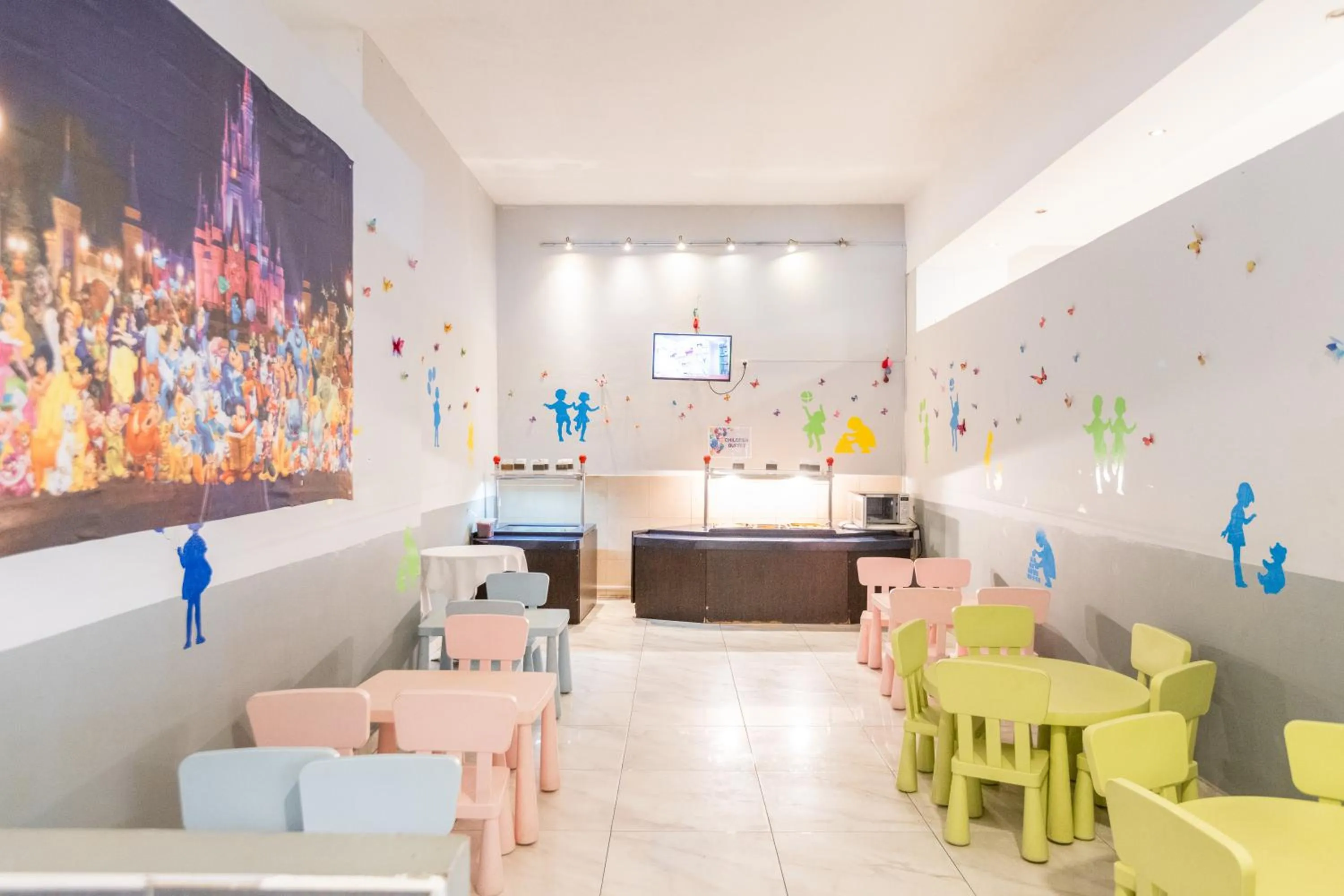 Restaurant/places to eat in Sandy Beach Resort - Rizos Resort