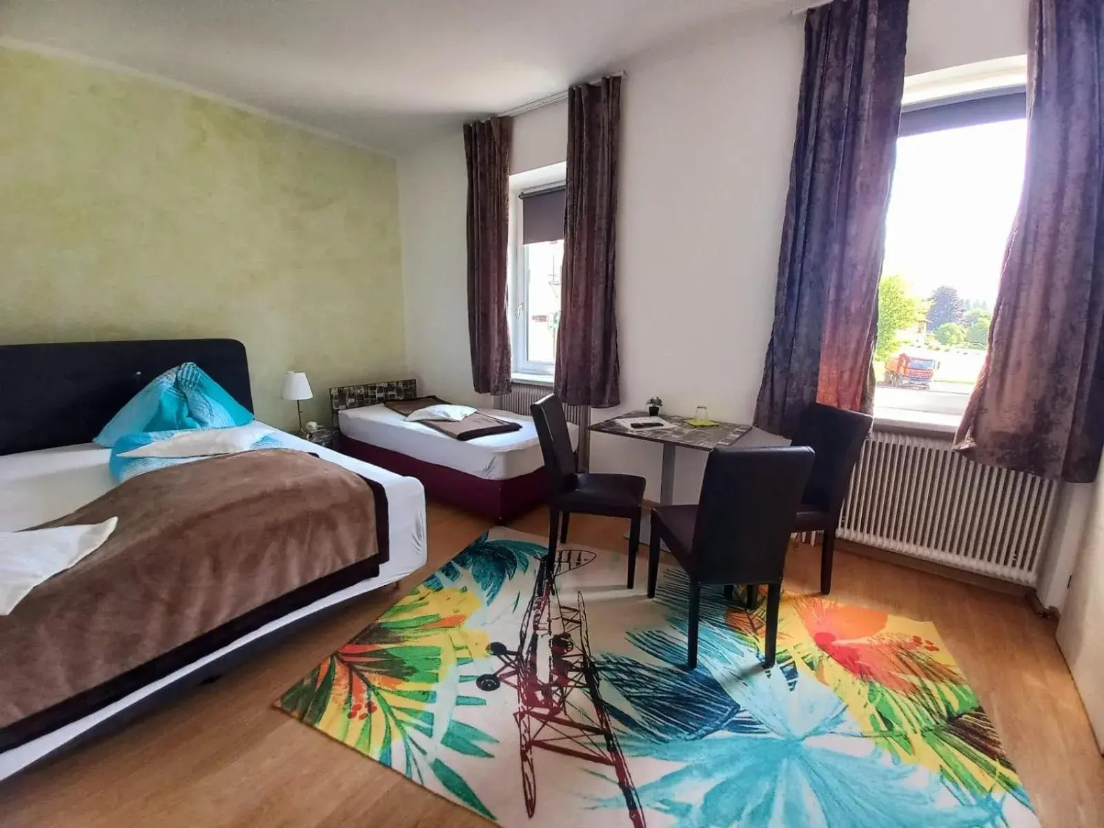 Triple Room in Frühstückspension Gasthof Gesslbauer Triple Room in Frühstückspension Gasthof Gesslbauer