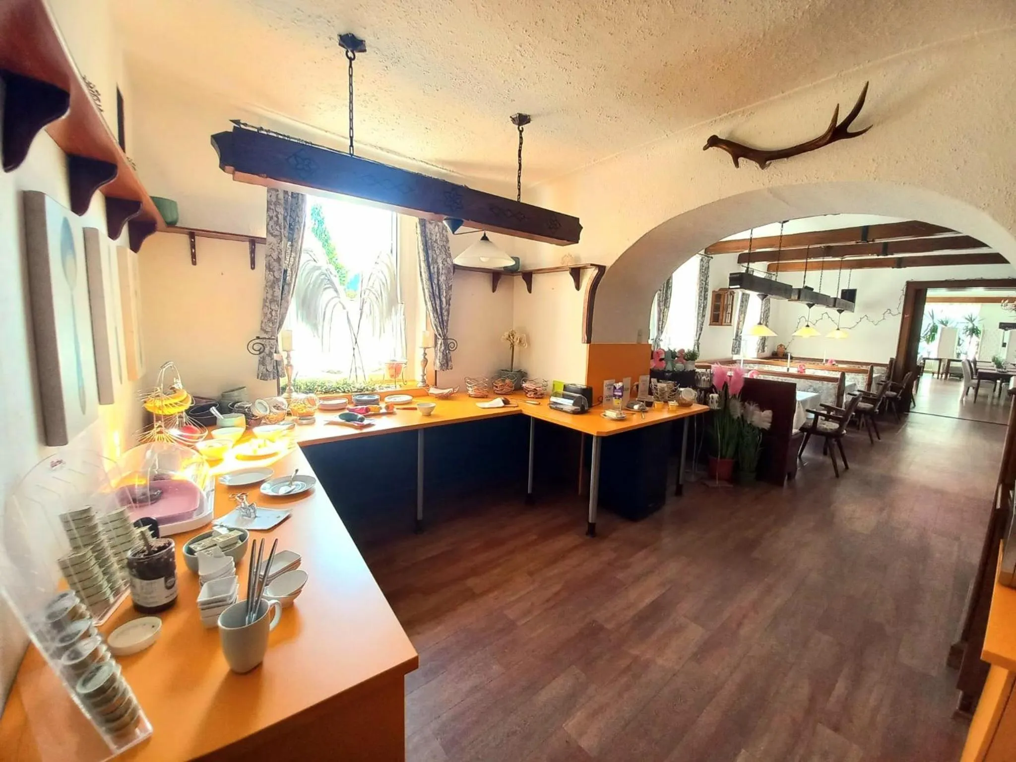 Buffet breakfast in Frühstückspension Gasthof Gesslbauer