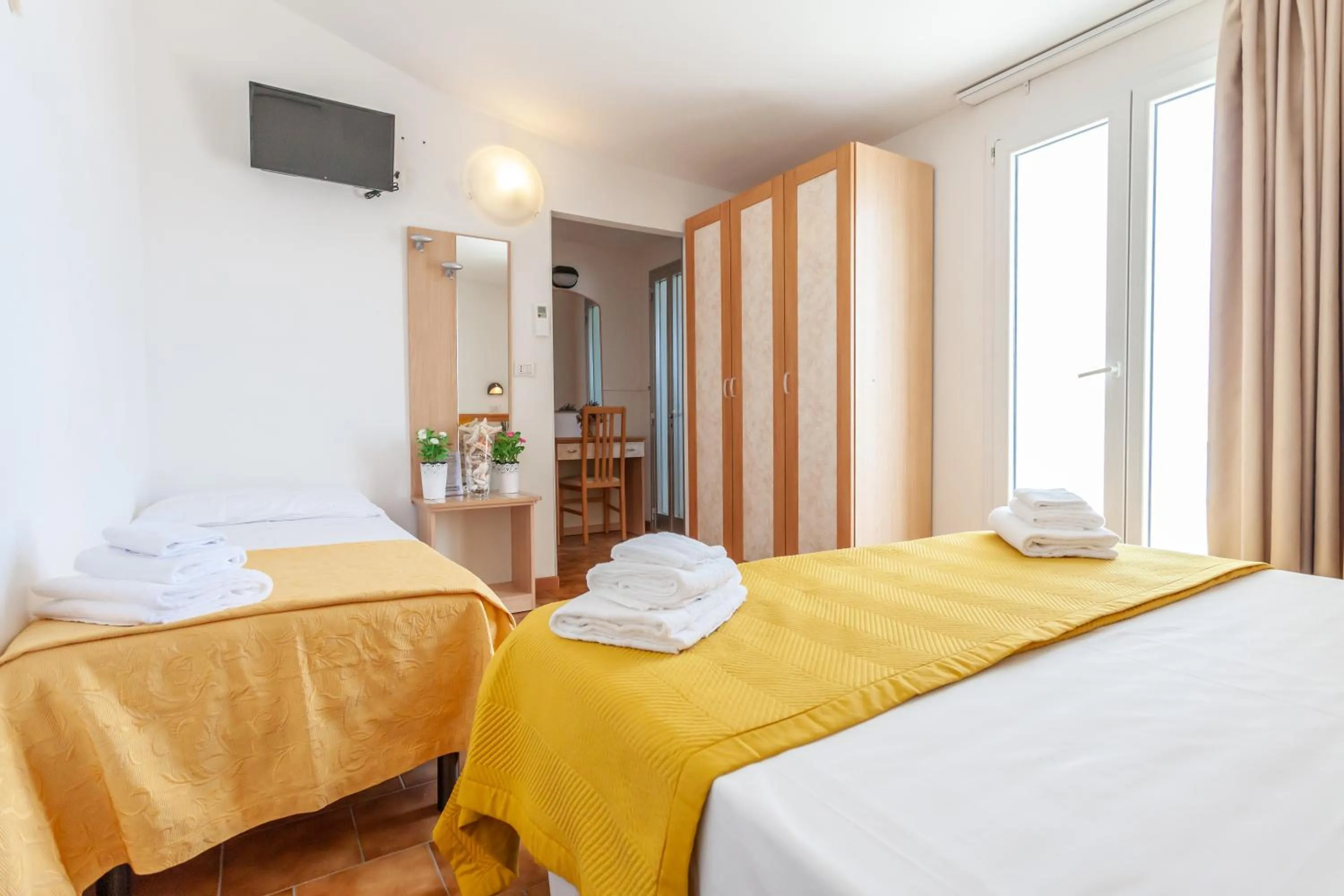 Bed in Hotel Oceanic