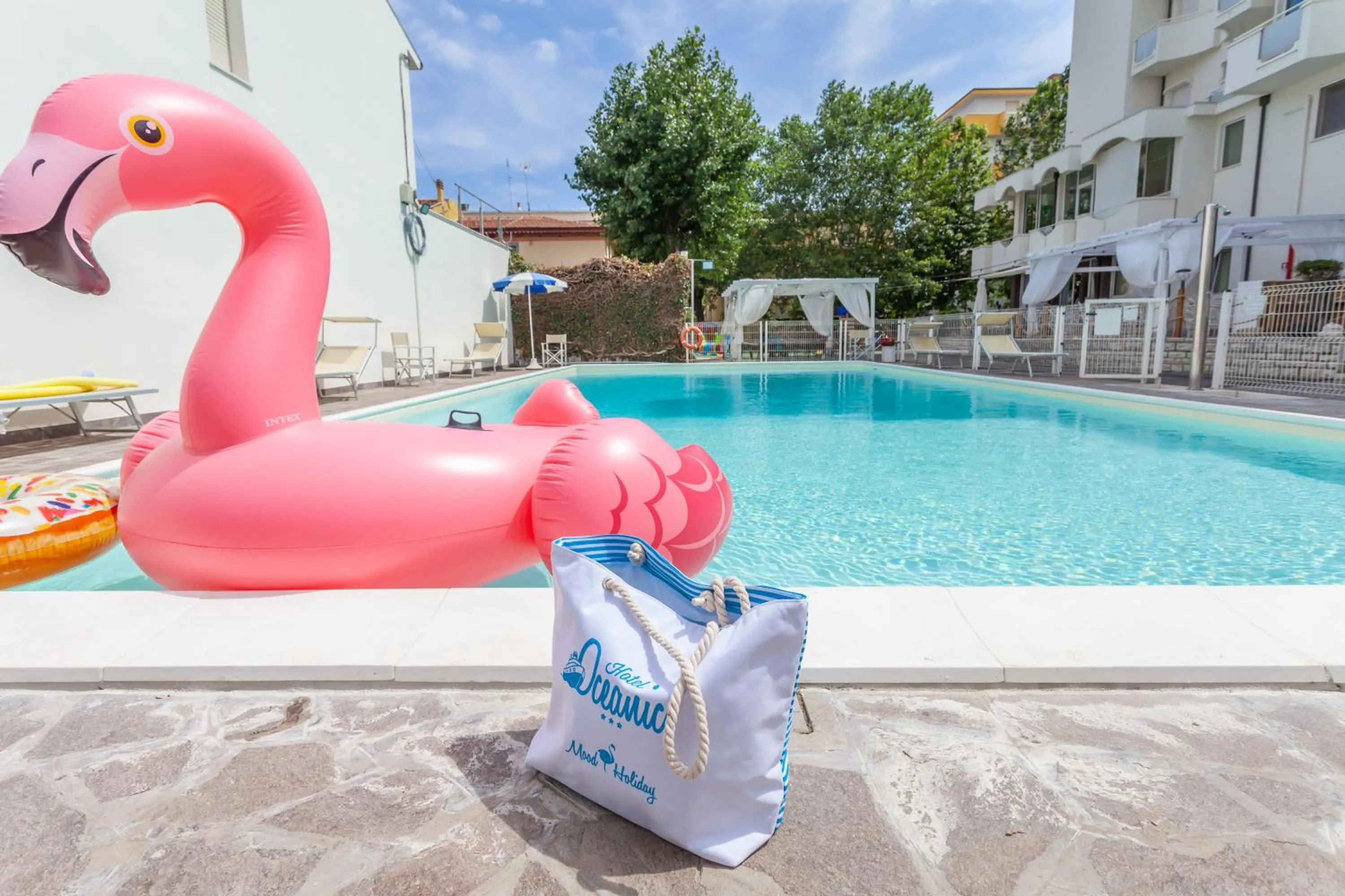 Day in Hotel Oceanic