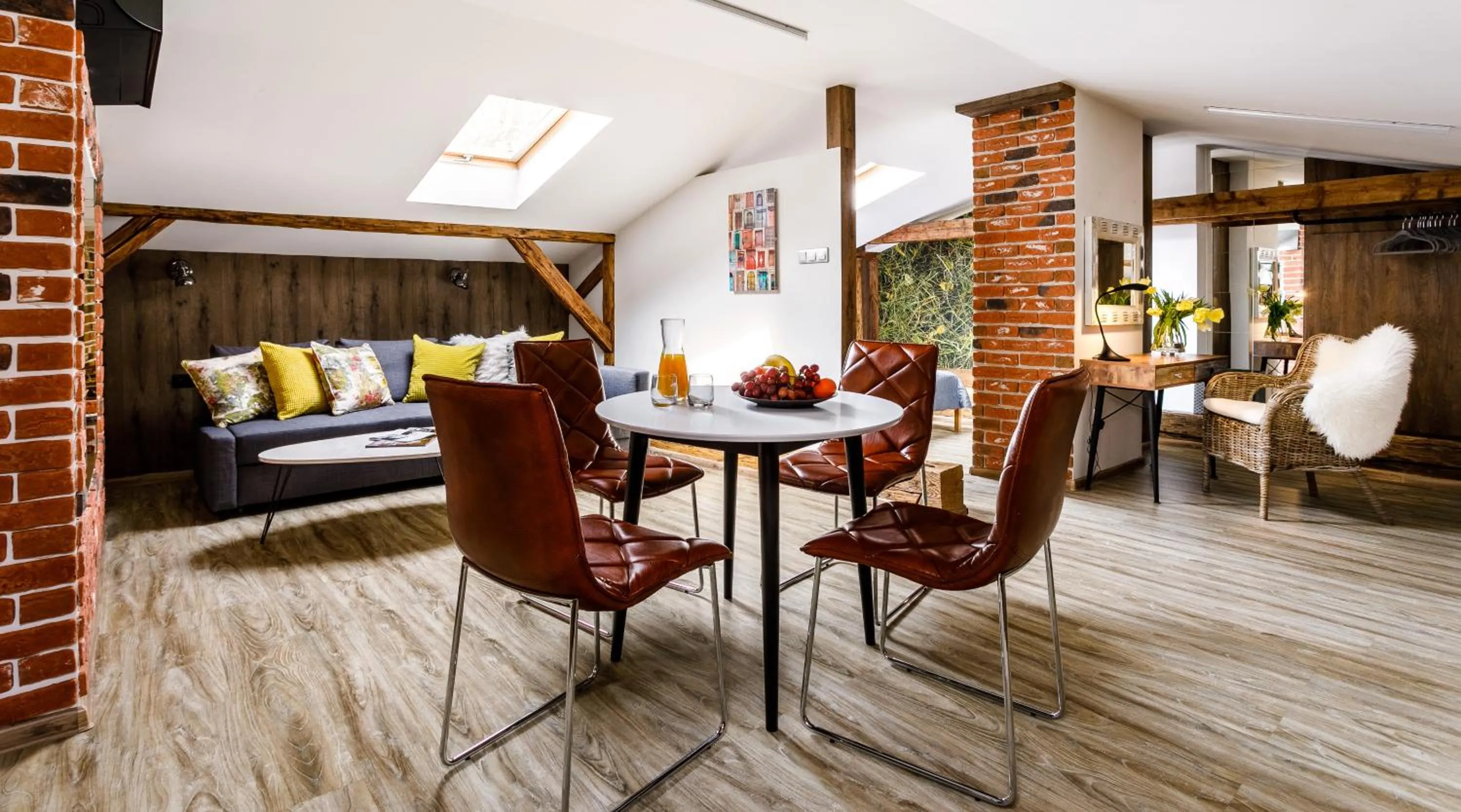 Photo of the whole room in Art & Garden Residence