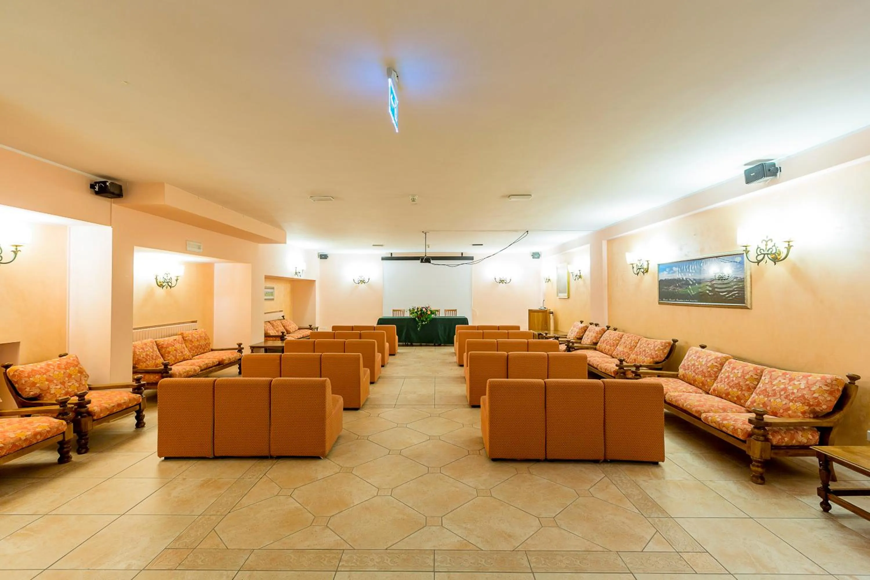 Lounge or bar in Hotel Trieste