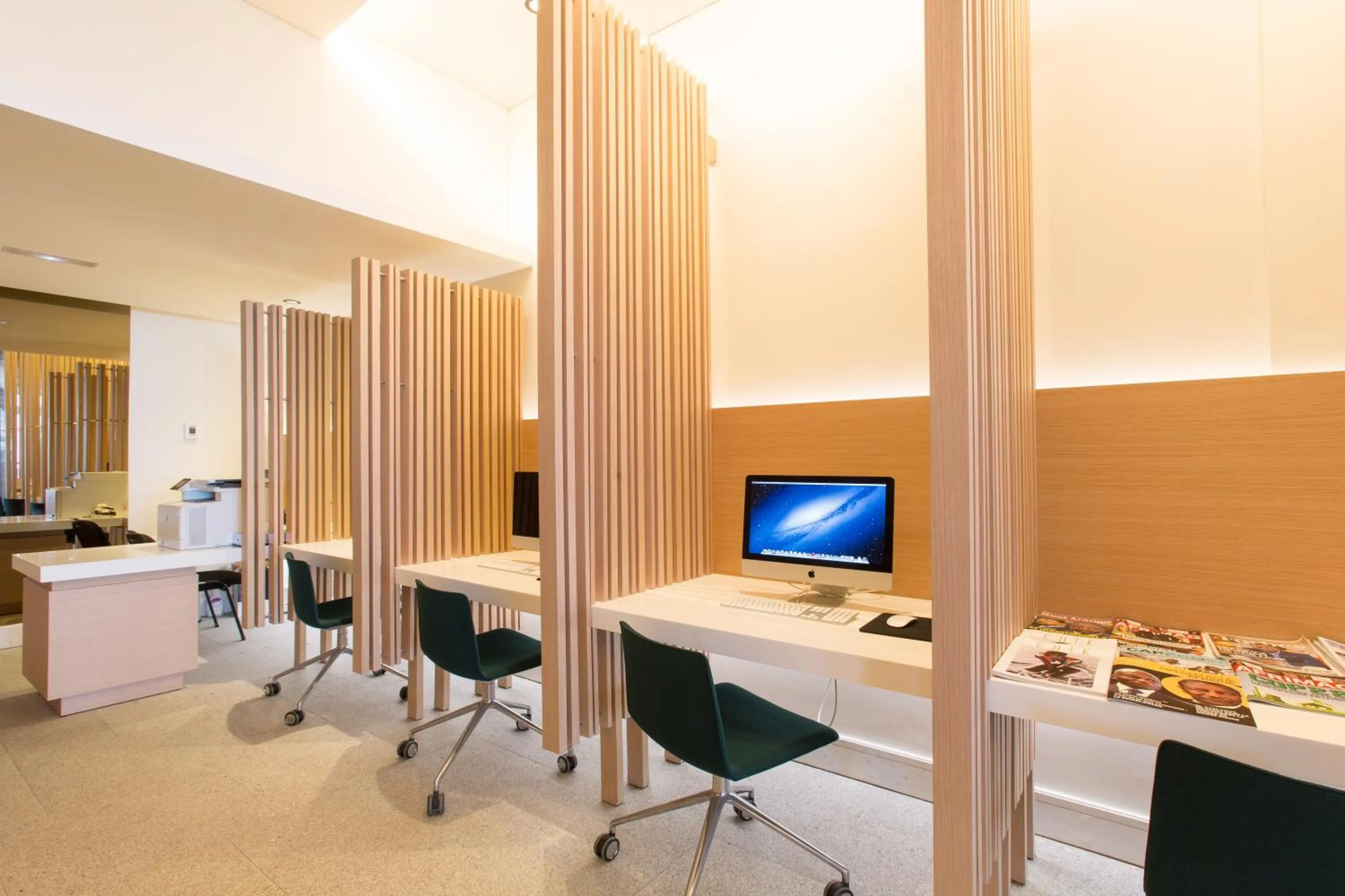 Business facilities in Noom Hotel Conakry