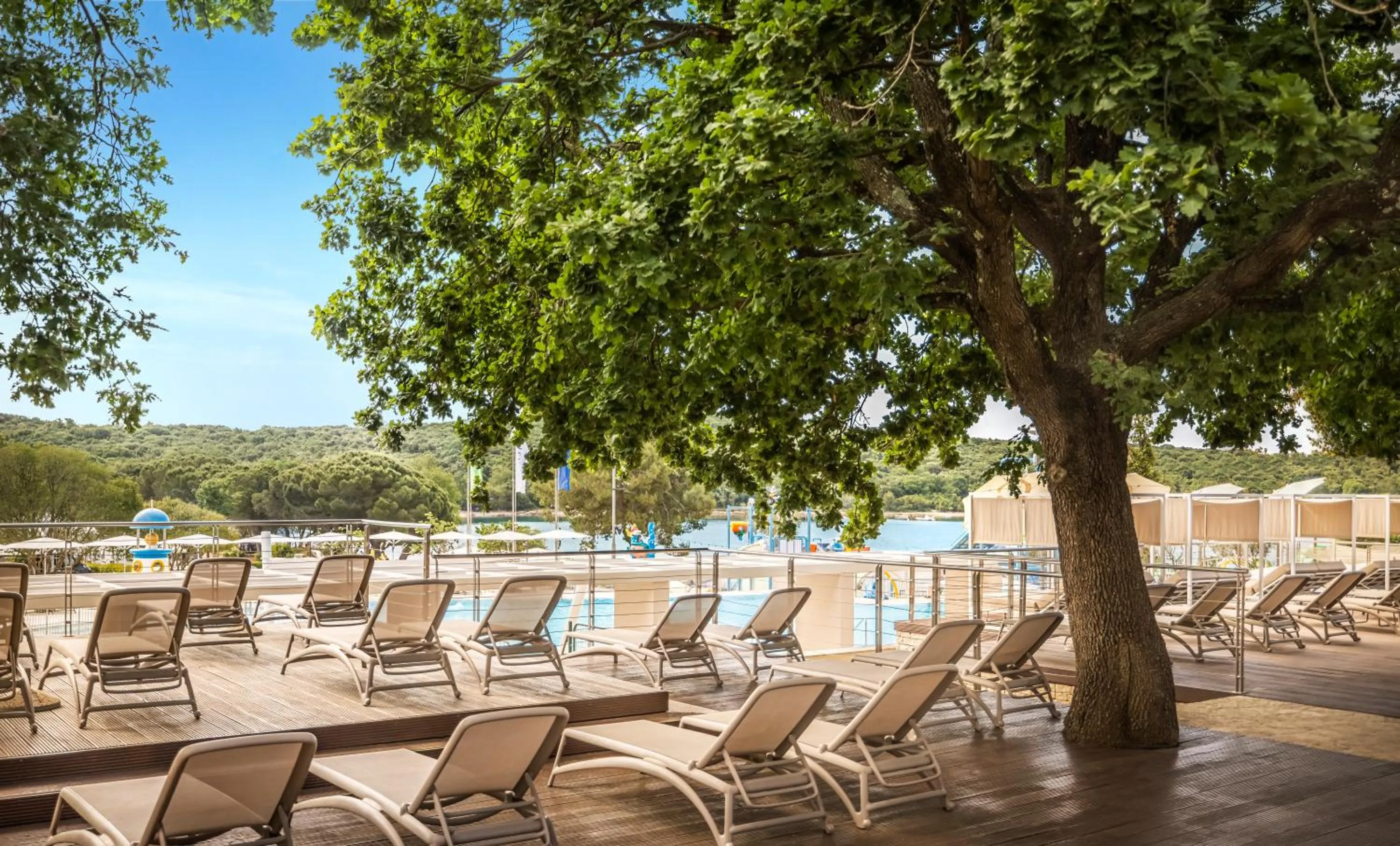 Area and facilities in Maistra Camping Veštar Mobile homes