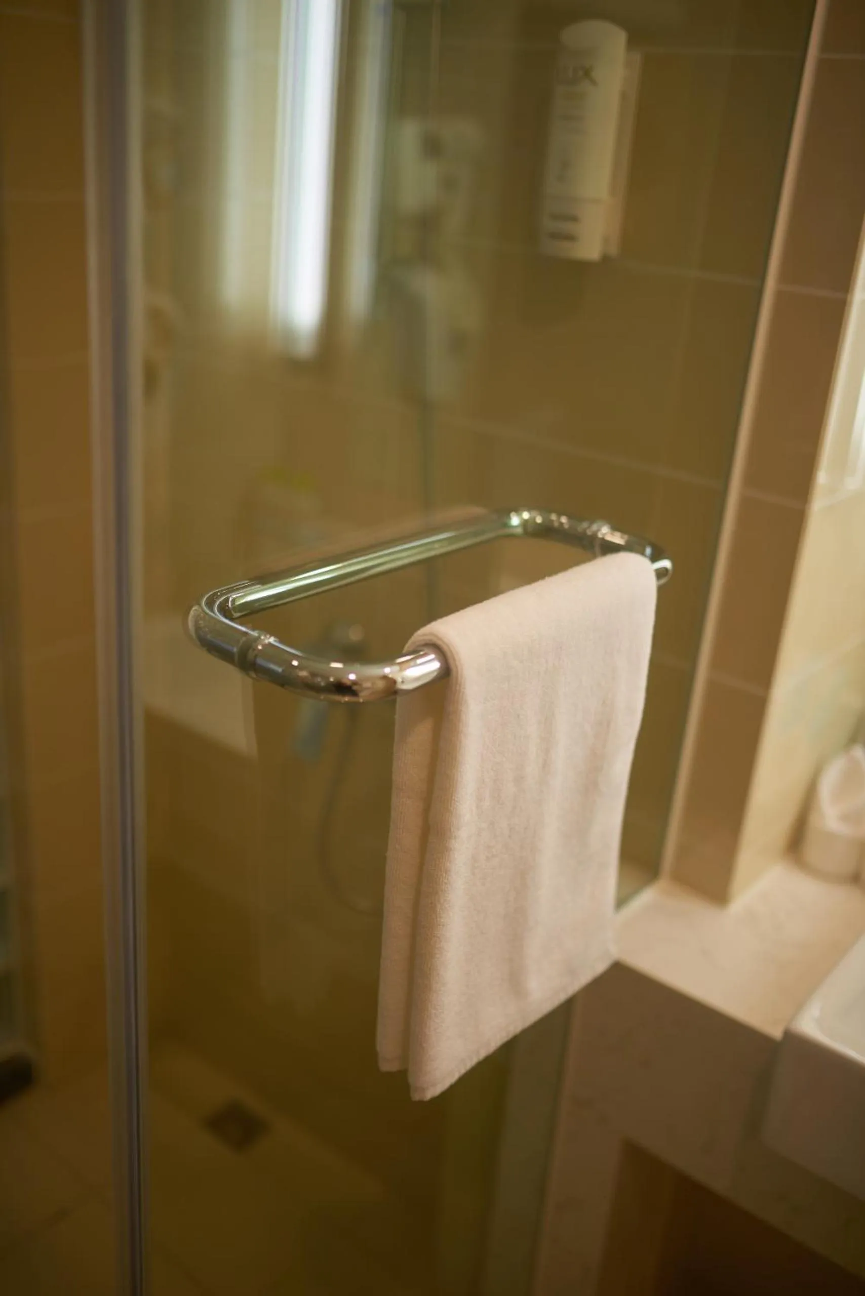 Bathroom in Holiday Inn Express Chongqing University Town by IHG