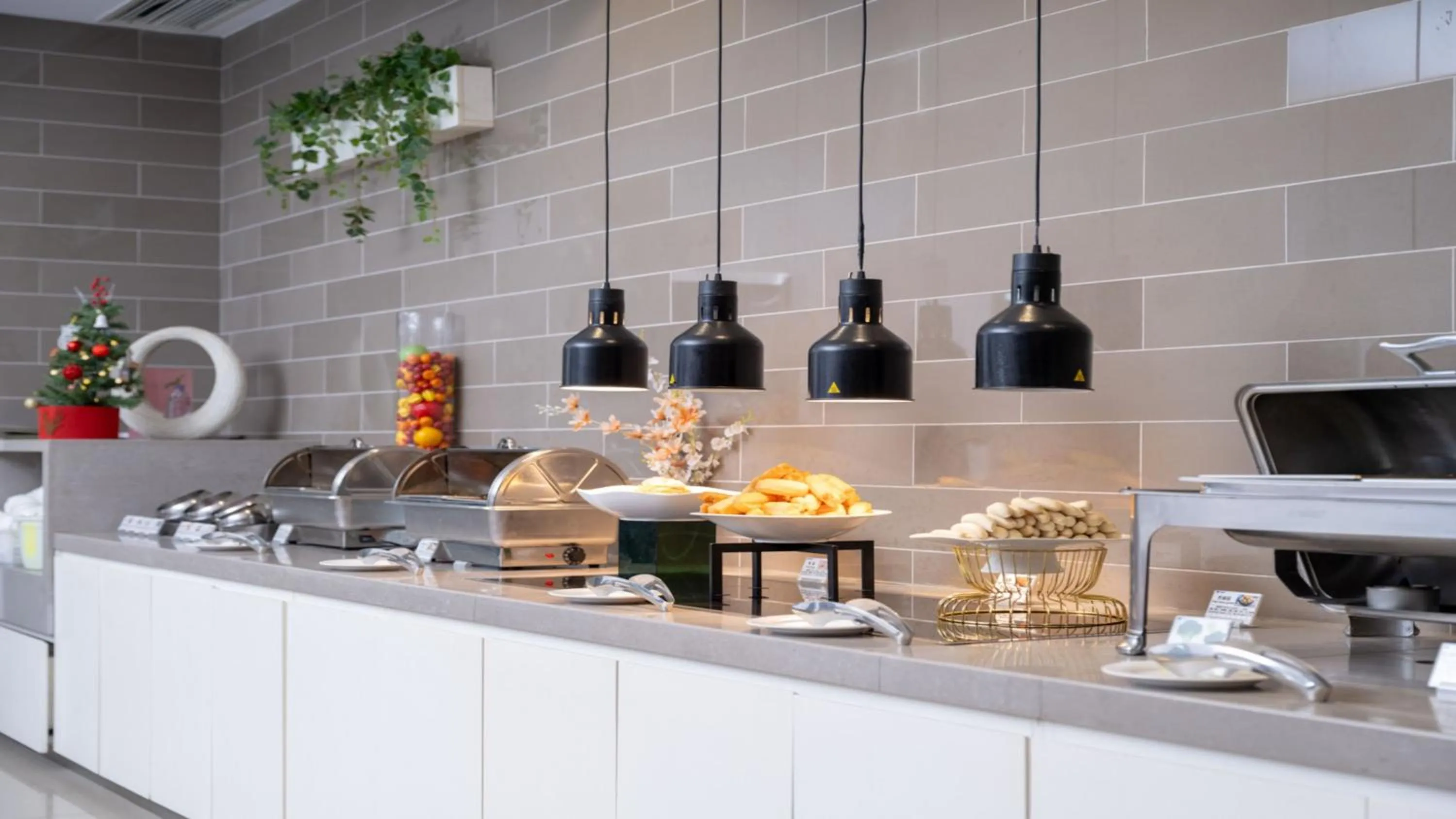 Breakfast in Holiday Inn Express Chongqing University Town by IHG