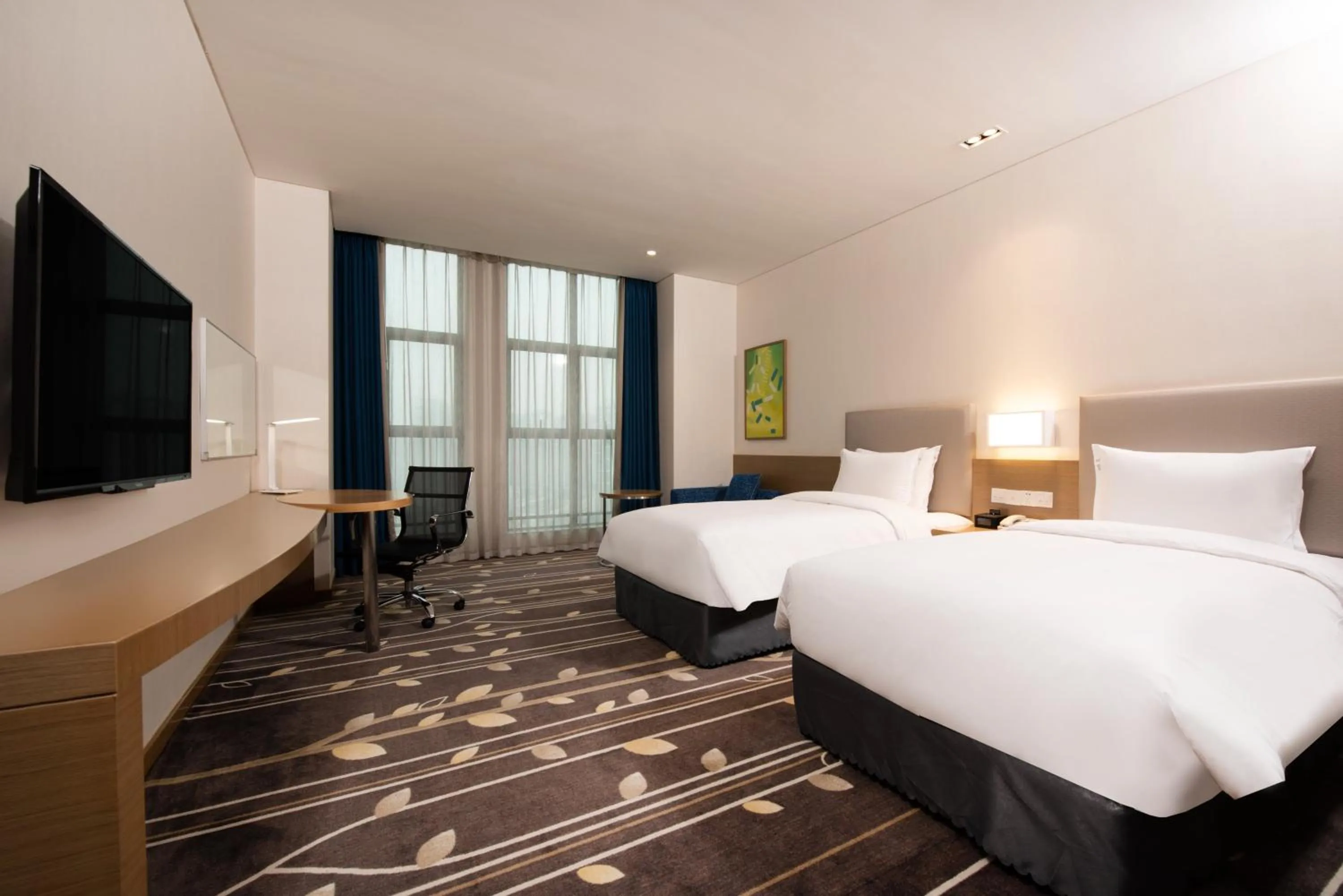 Photo of the whole room in Holiday Inn Express Chongqing University Town by IHG