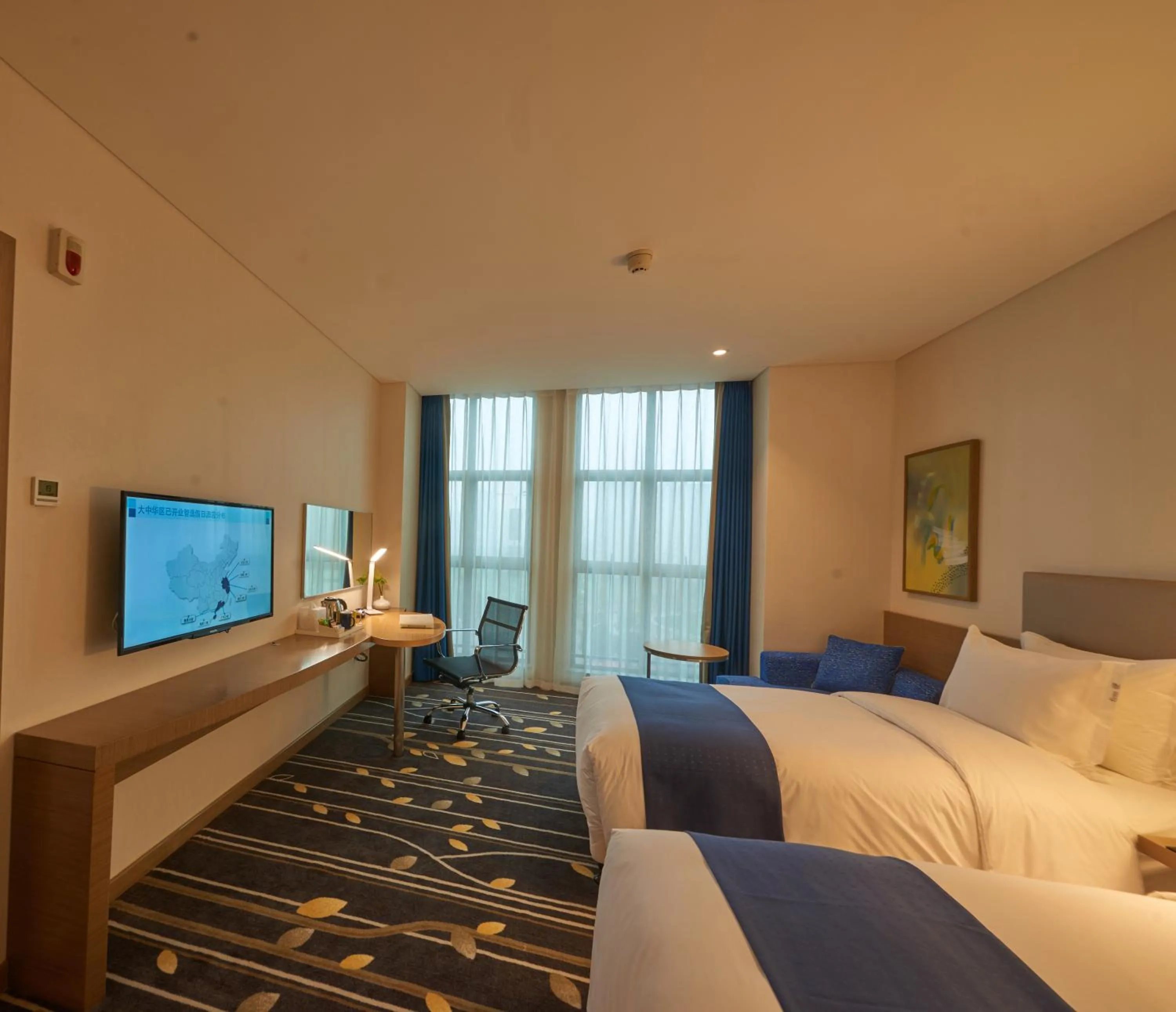 Photo of the whole room in Holiday Inn Express Chongqing University Town by IHG