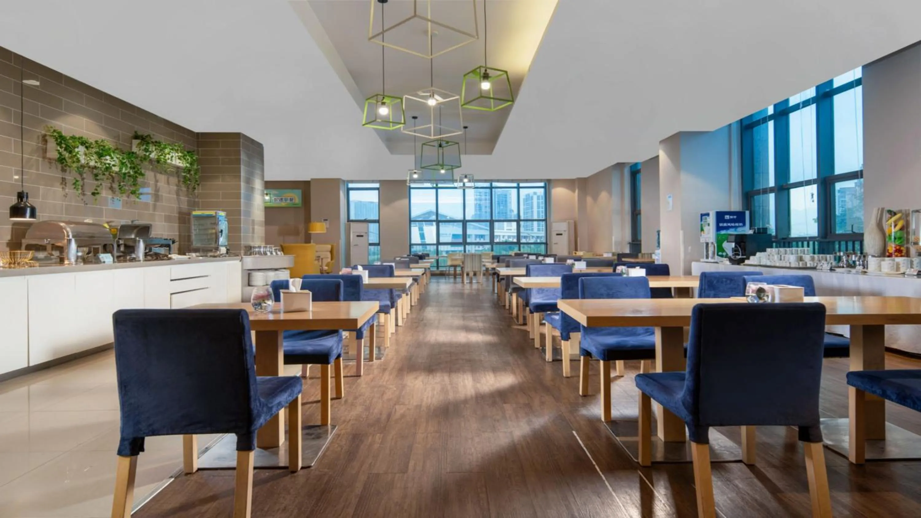 Breakfast in Holiday Inn Express Chongqing University Town by IHG