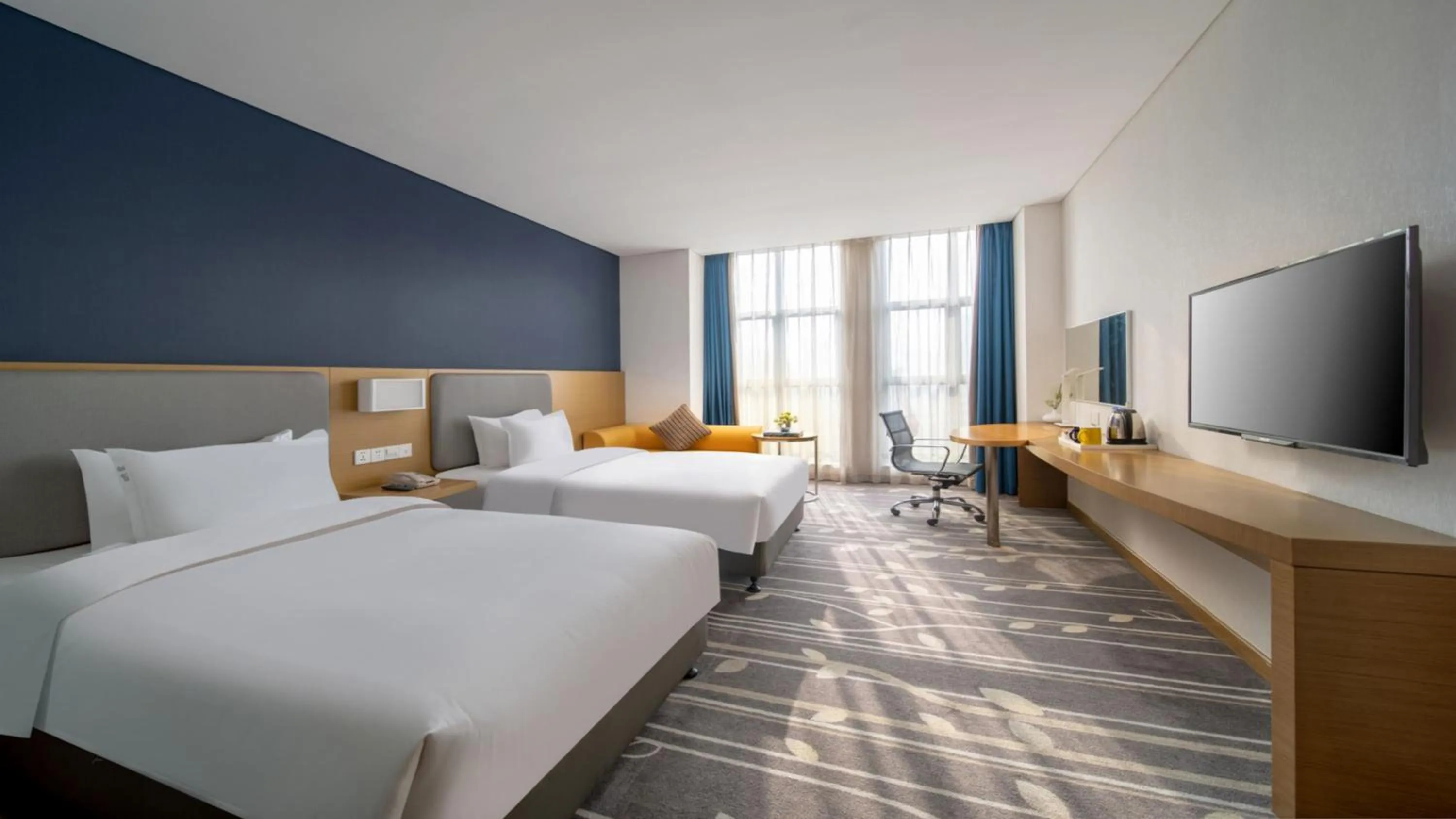 Photo of the whole room in Holiday Inn Express Chongqing University Town by IHG