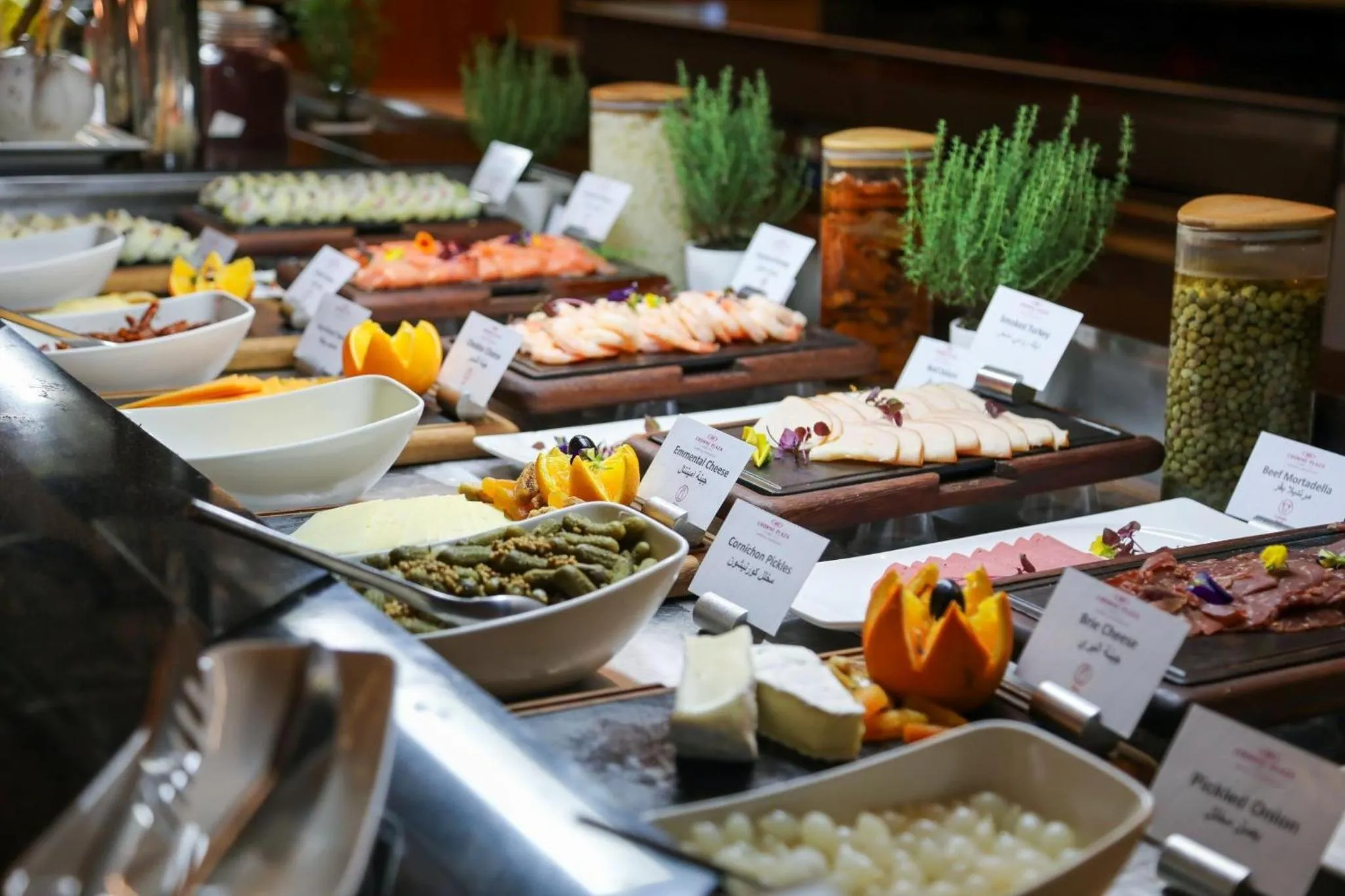 Restaurant/places to eat in Crowne Plaza Kuwait Al Thuraya City by IHG