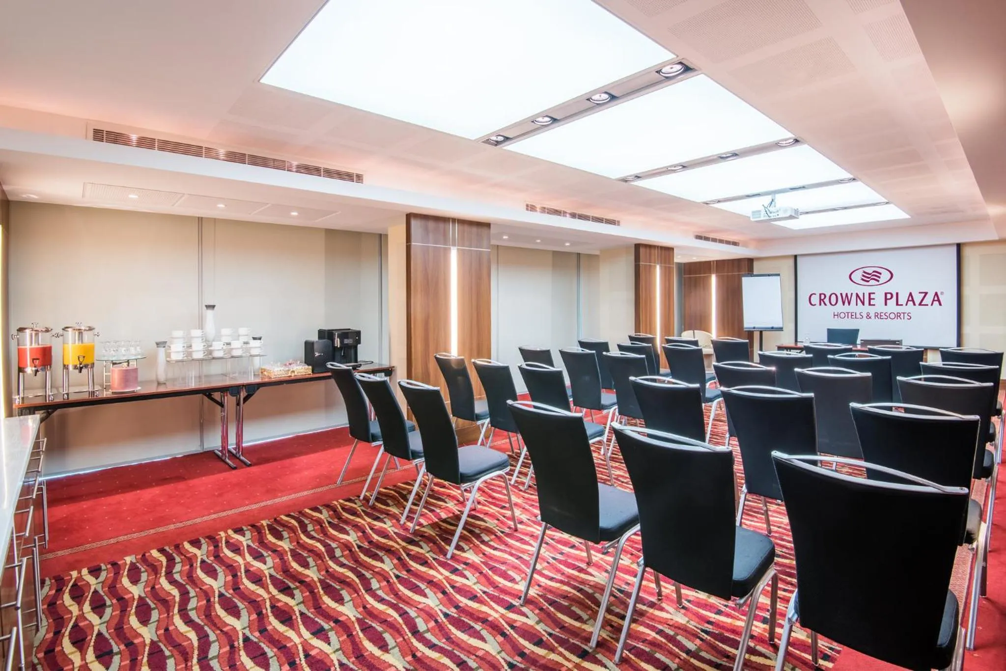 Meeting/conference room in Crowne Plaza Kuwait Al Thuraya City by IHG