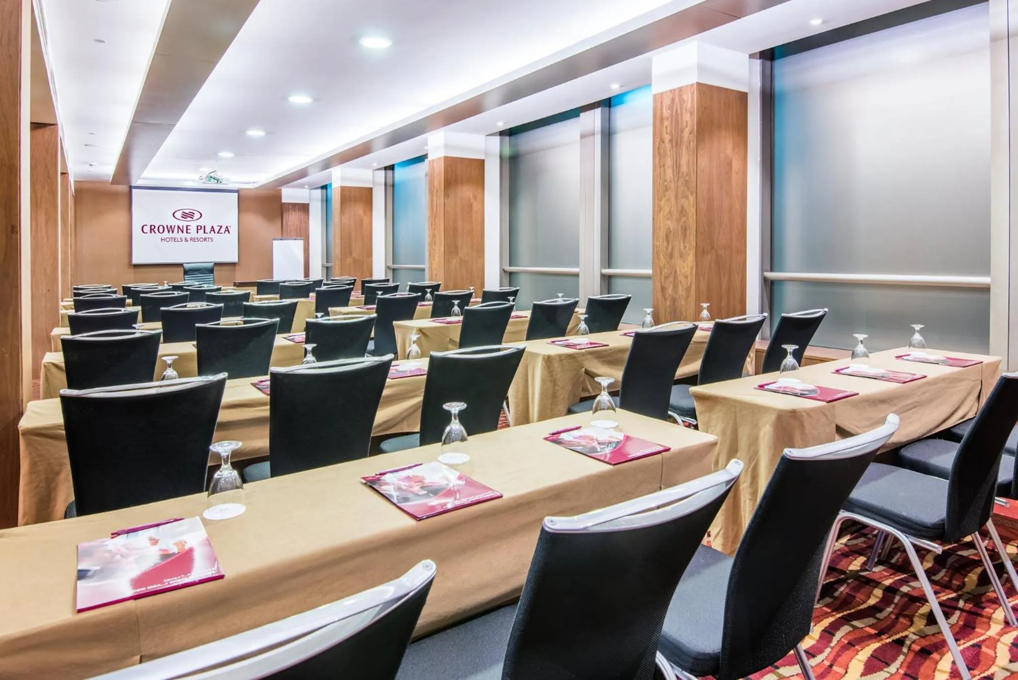 Meeting/conference room in Crowne Plaza Kuwait Al Thuraya City by IHG